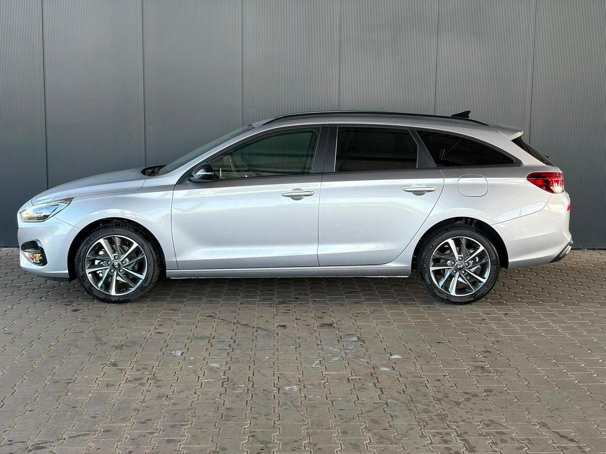 Hyundai i30 Comfort Plus Kombi (2025) - Photo 2