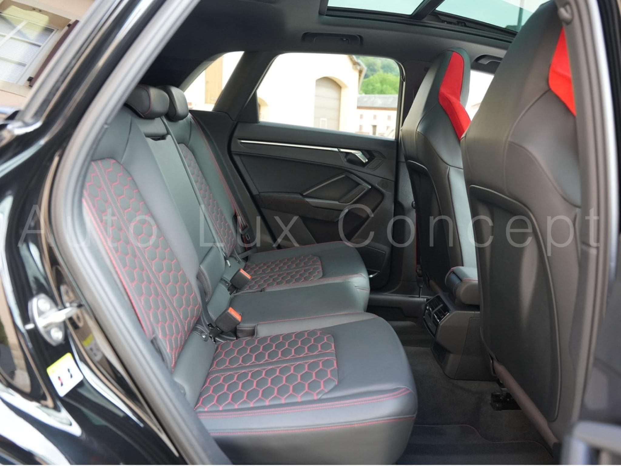 Audi RSQ3 2.5 TFSI quattro S tronic (2020) - Photo 11