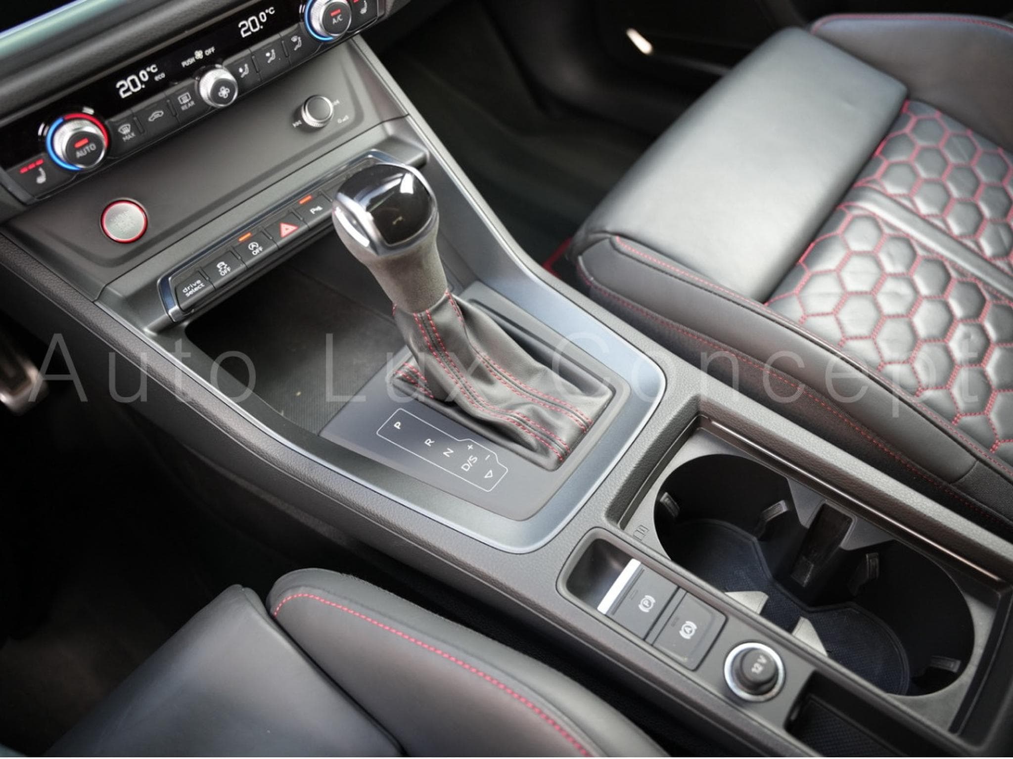 Audi RSQ3 2.5 TFSI quattro S tronic (2020) - Photo 24