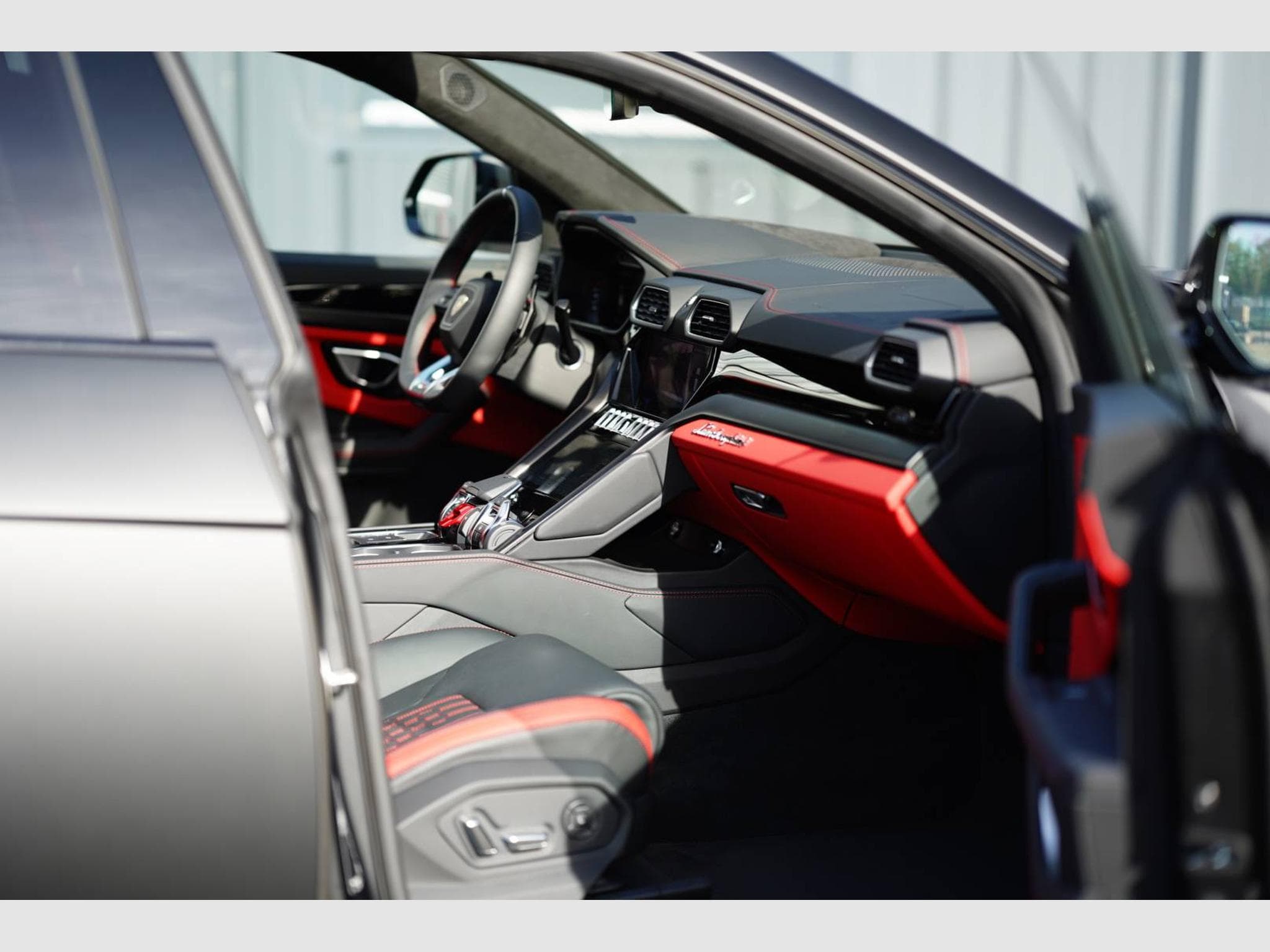 Lamborghini Urus S V8 4.0L 666CH – Configuration exceptionnelle noir mat – 1è (2025) - Photo 7