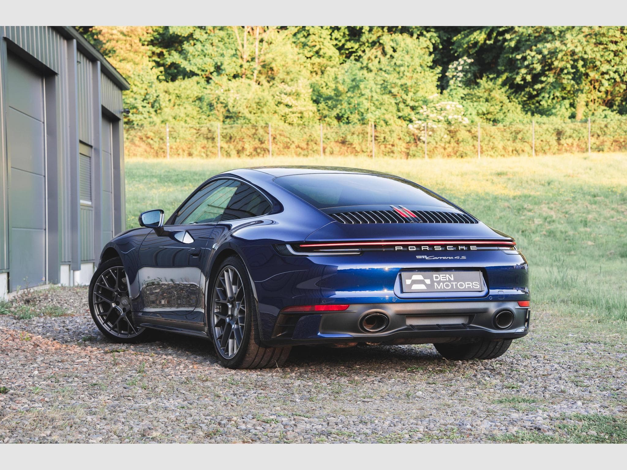 Porsche 911 Carrera 4S - SportDesign – Toit Carbone – Bleu Gentiane – Ap (2019) - Photo 31