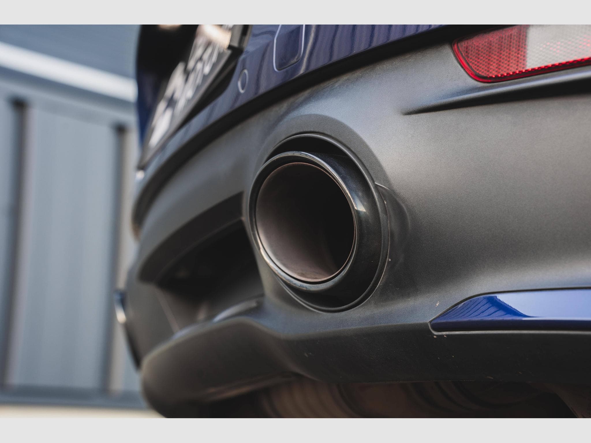 Porsche 911 Carrera 4S - SportDesign – Toit Carbone – Bleu Gentiane – Ap (2019) - Photo 32