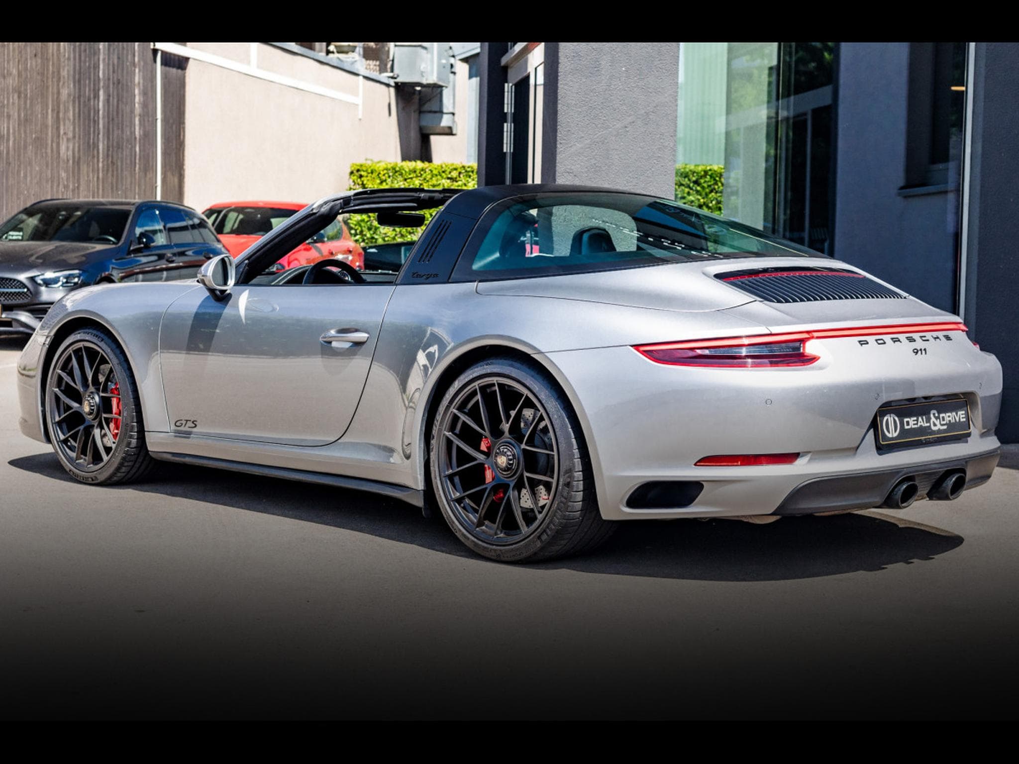 Porsche 911 (991.2) TARGA 4 3.0 GTS PDK – GT-SILVER (2018) - Photo 3