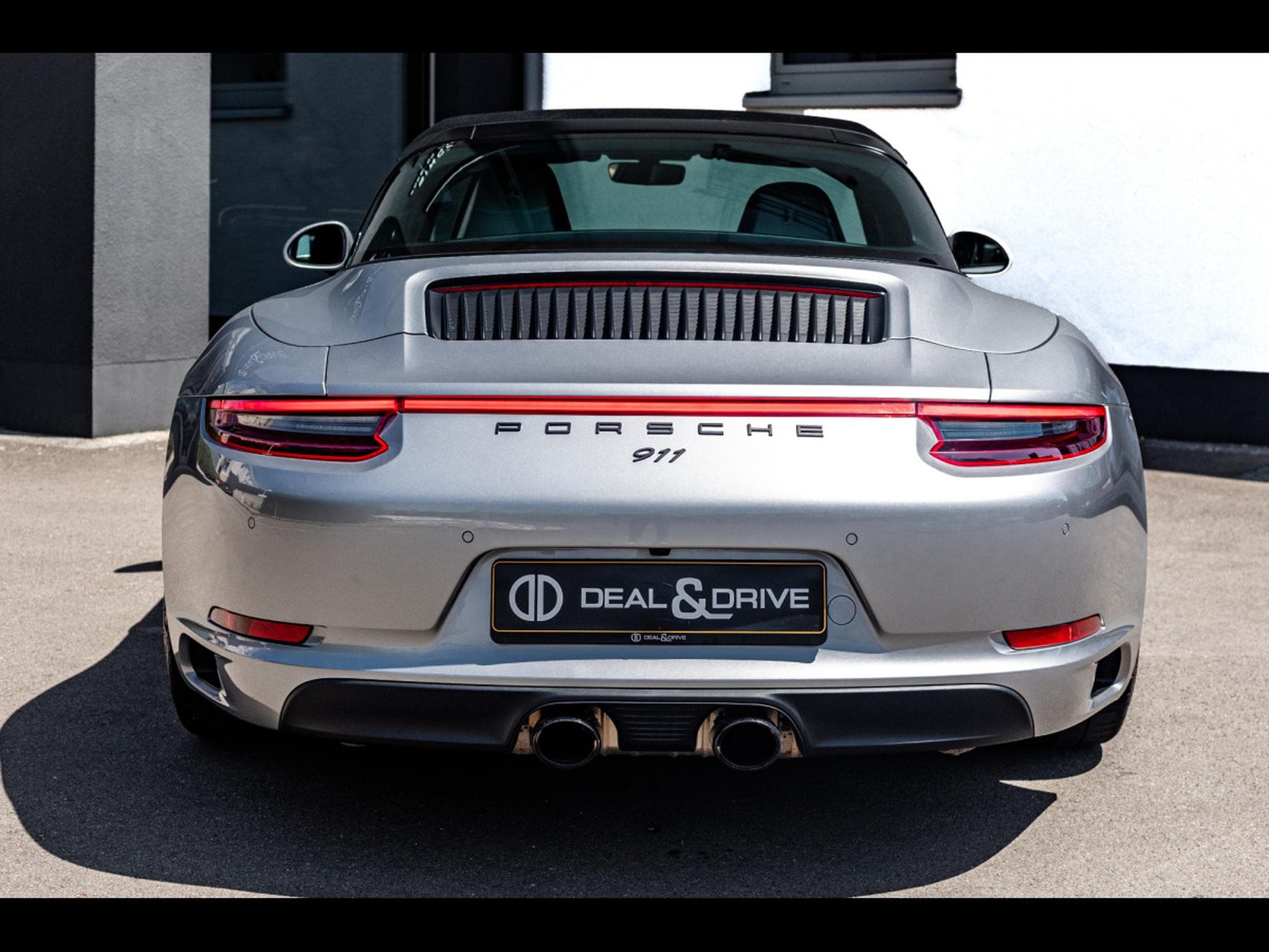 Porsche 911 .2 911 TARGA 4 3.0 GTS PDK – GT-SILVER (2018) - Photo 4