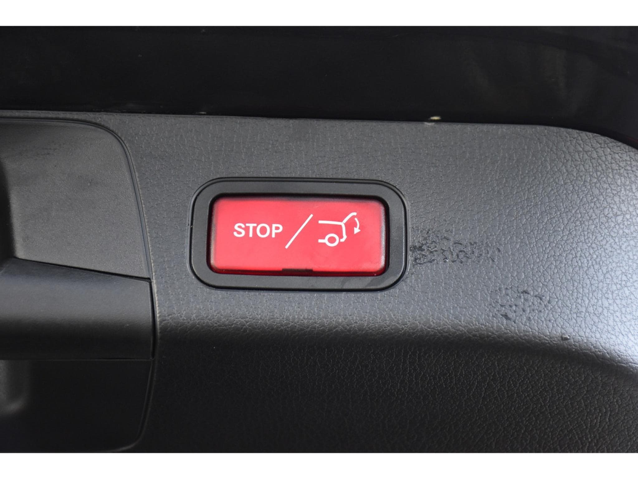 Mercedes GLB 180 CDI Business Line 8G-Tronic 7 PL. CUIR ACC GPS CAM 1° MAIN (2025) - Photo 17