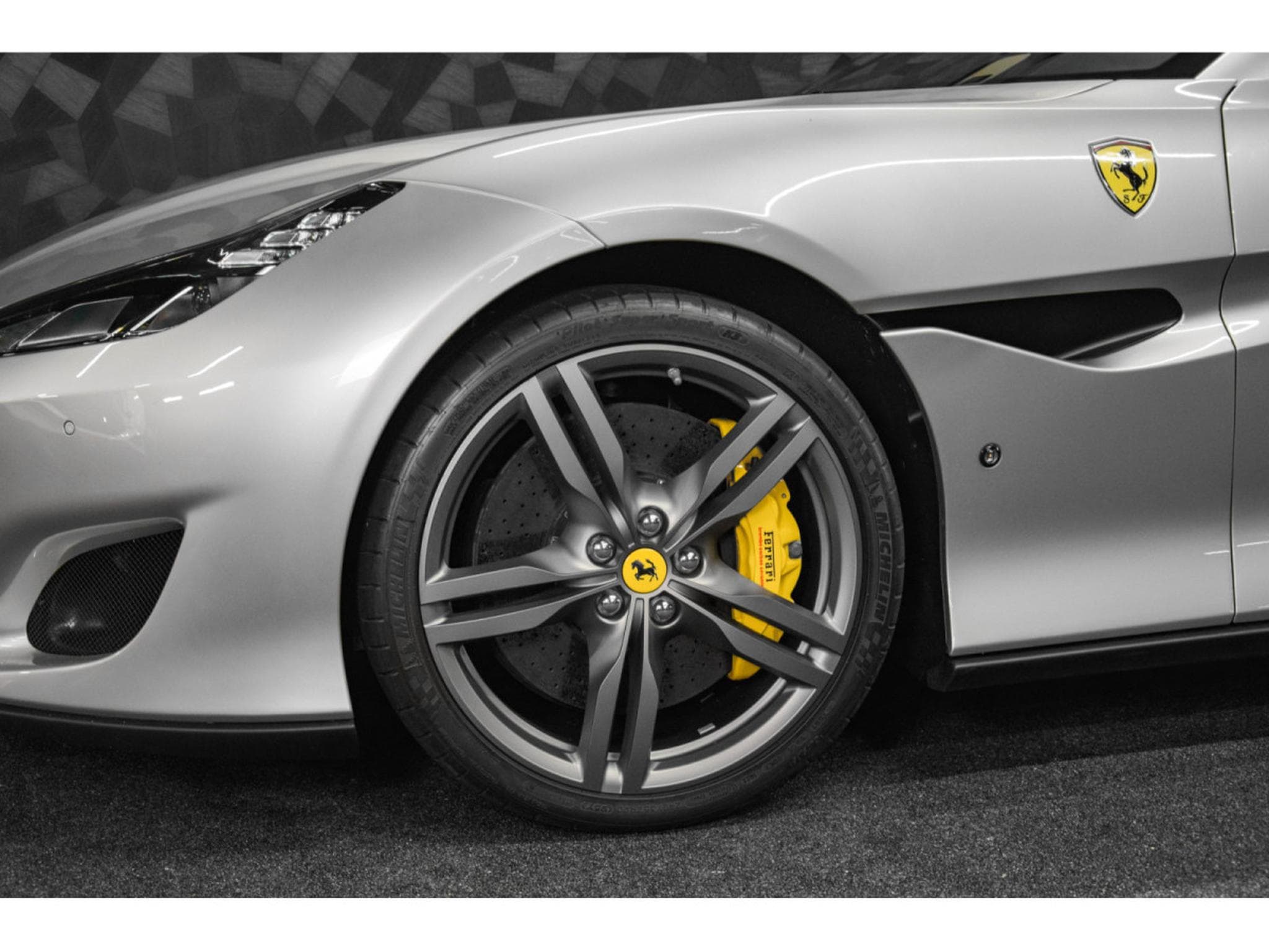 Ferrari Portofino ARGENTO NURBURGRING (2018) - Photo 19