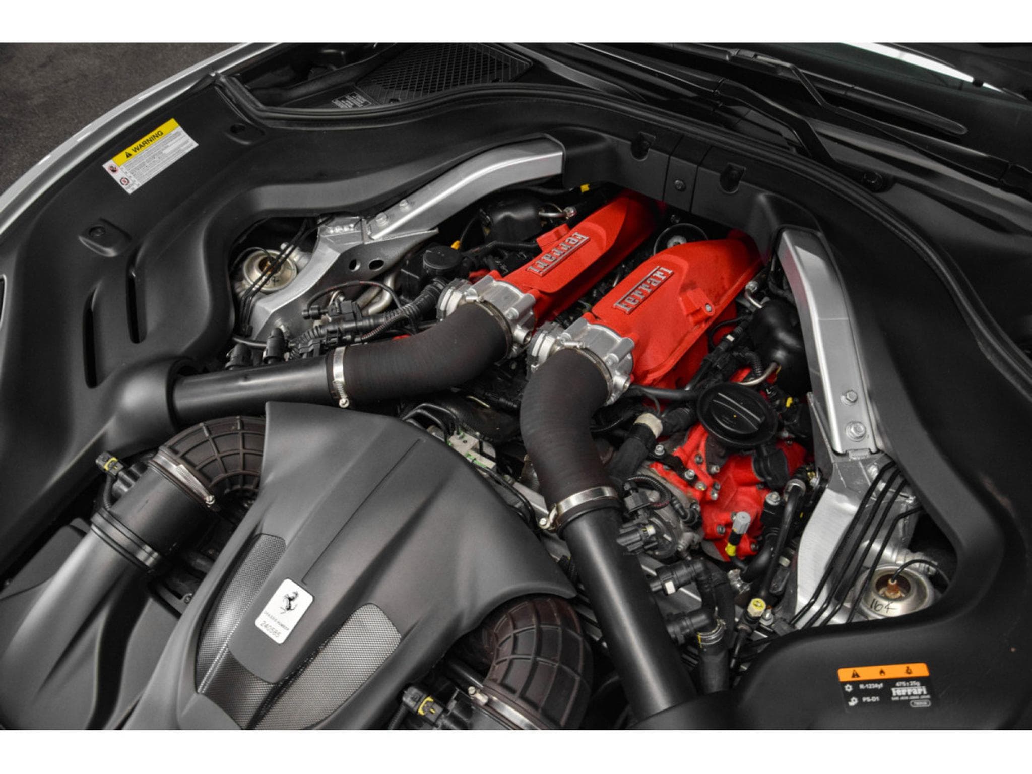 Ferrari Portofino ARGENTO NURBURGRING (2018) - Photo 20