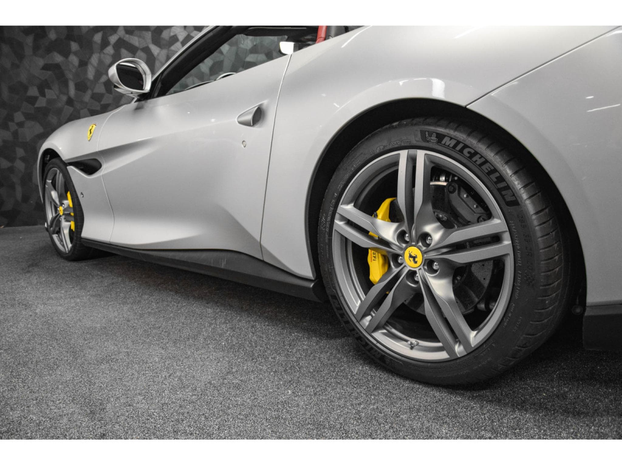Ferrari Portofino ARGENTO NURBURGRING (2018) - Photo 22
