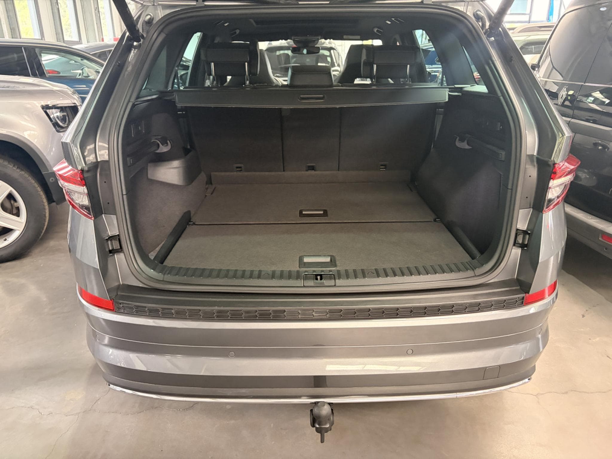 Skoda Kodiaq 2.0 TDi Sport Line 4x4 200 HP (2023) - Photo 14