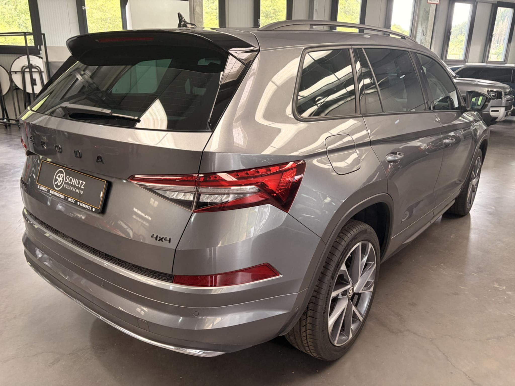Skoda Kodiaq 2.0 TDi Sport Line 4x4 200 HP (2023) - Photo 3