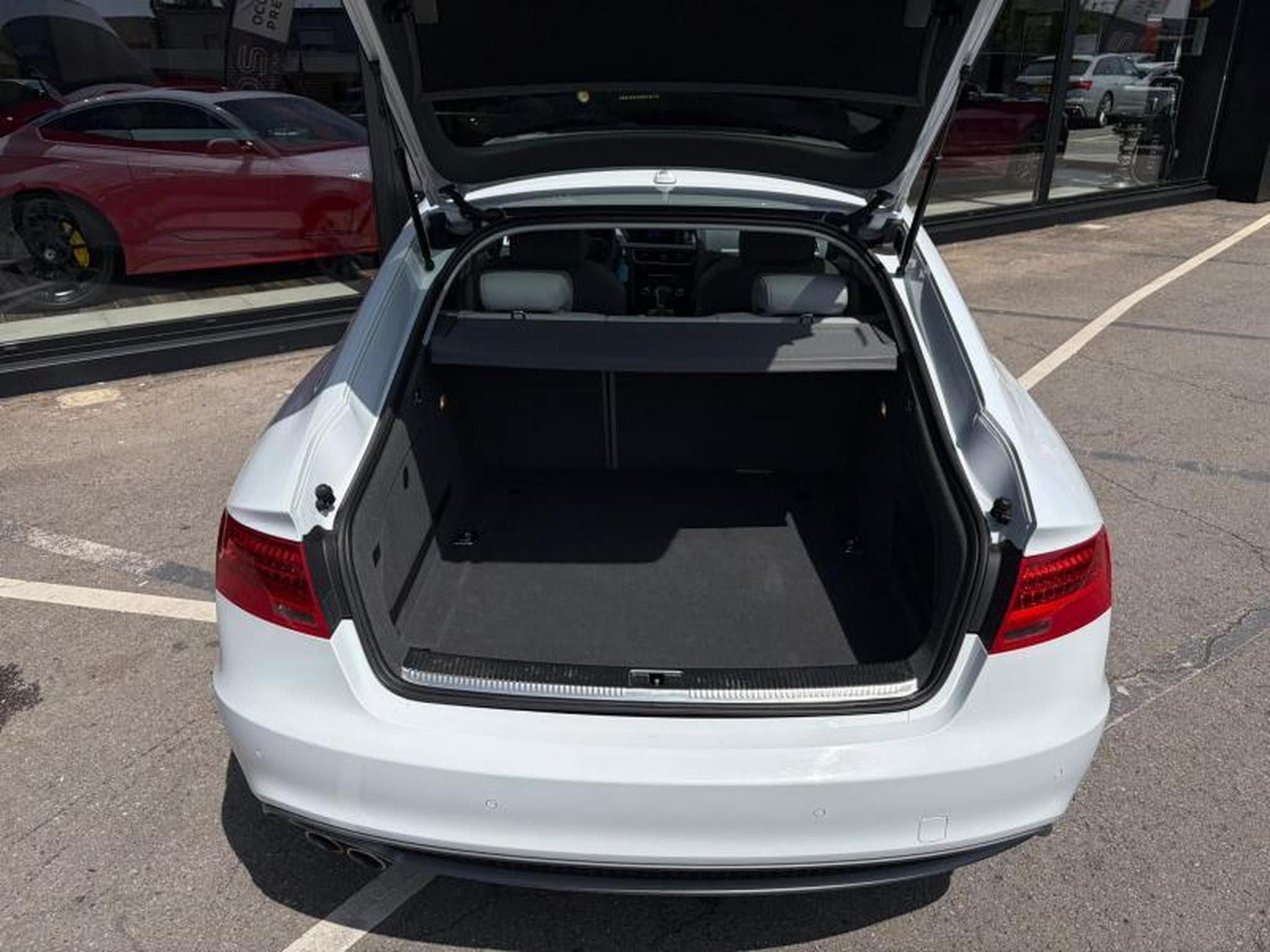Audi A5 Sportback/S line Extérieur/Toit Ouvrant/Cuir gris/GPS/Sièges (2014) - Photo 15