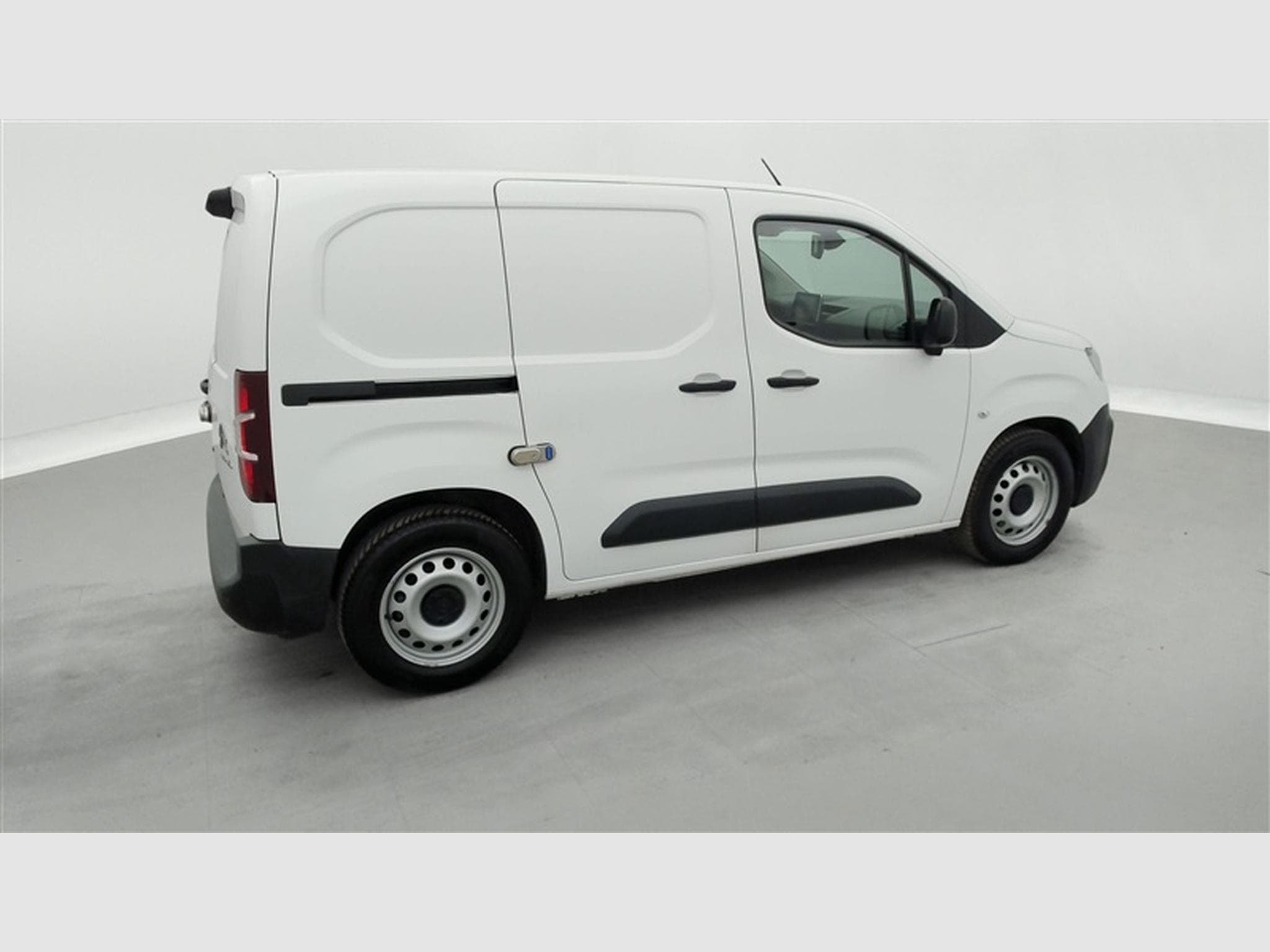 Citroen Berlingo 1.2 PureTech 130Cv EAT8 Worker 3PL / NAVI / CAMERA / CARPLAY (2020) - Photo 25