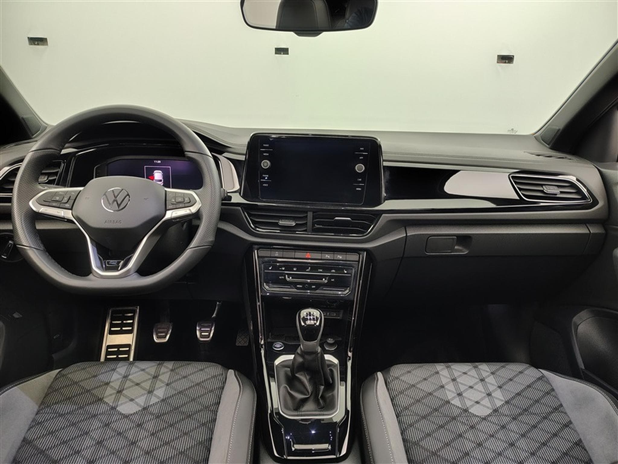 VW T-Roc R-line Ultimate Black (2026) - Photo 8