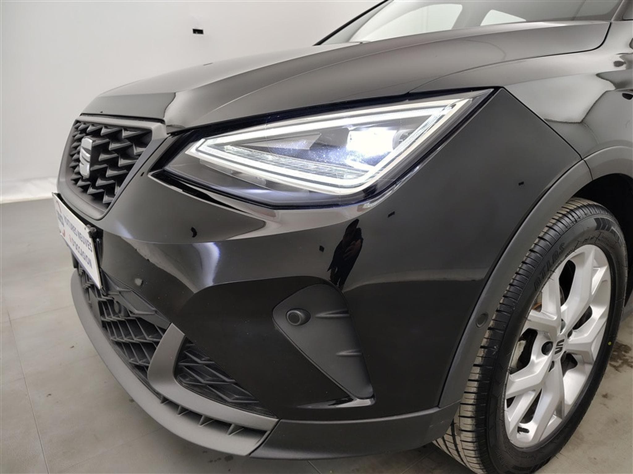 Seat Arona 1.0 TSI FR DSG  NAVI / CARPLAY / FULL LED (2024) - Photo 15