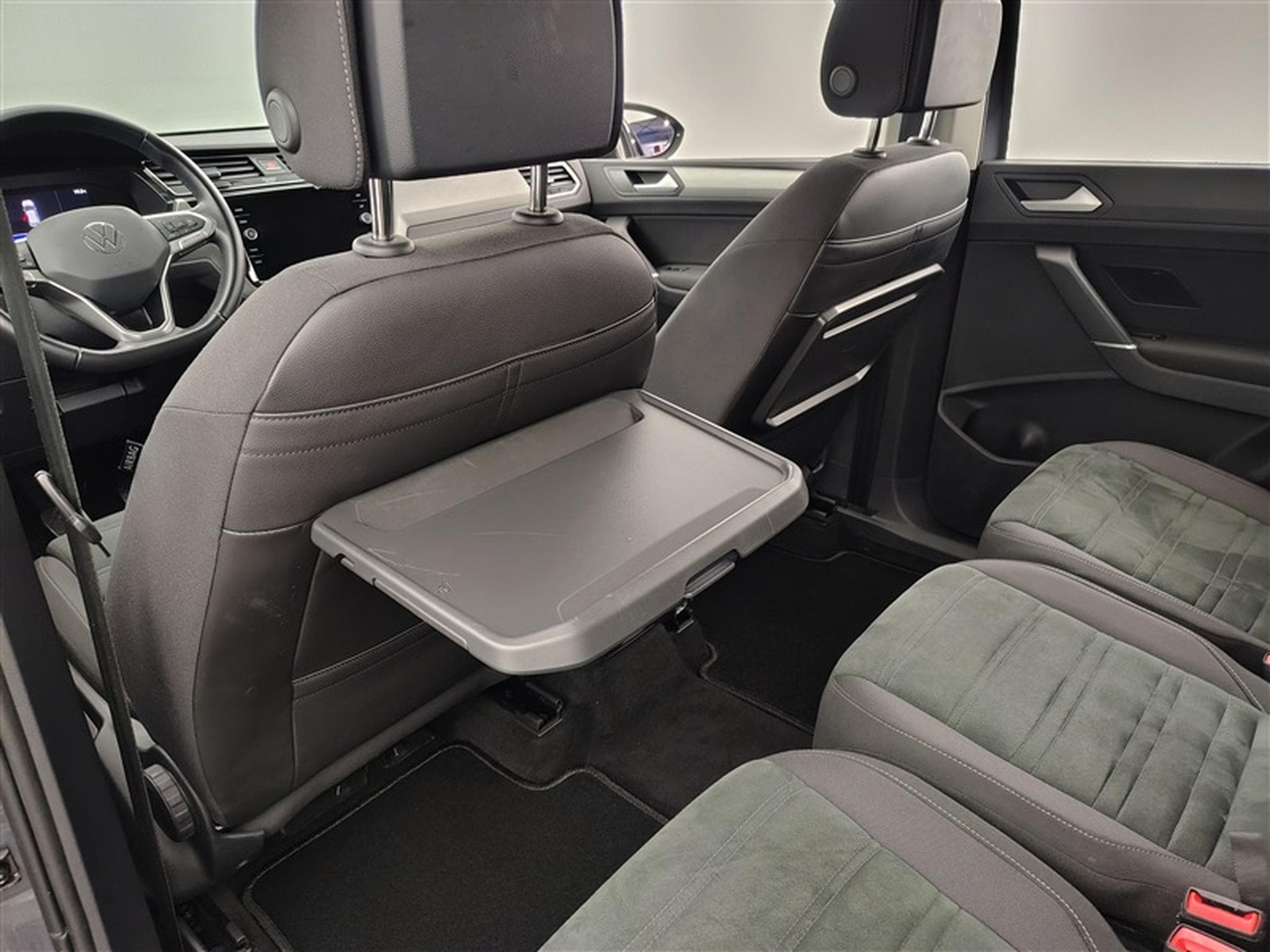 VW Touran 1.5 TSI 150Cv Comfortline 7PL / NAVI / ALU / PDC (2023) - Photo 19