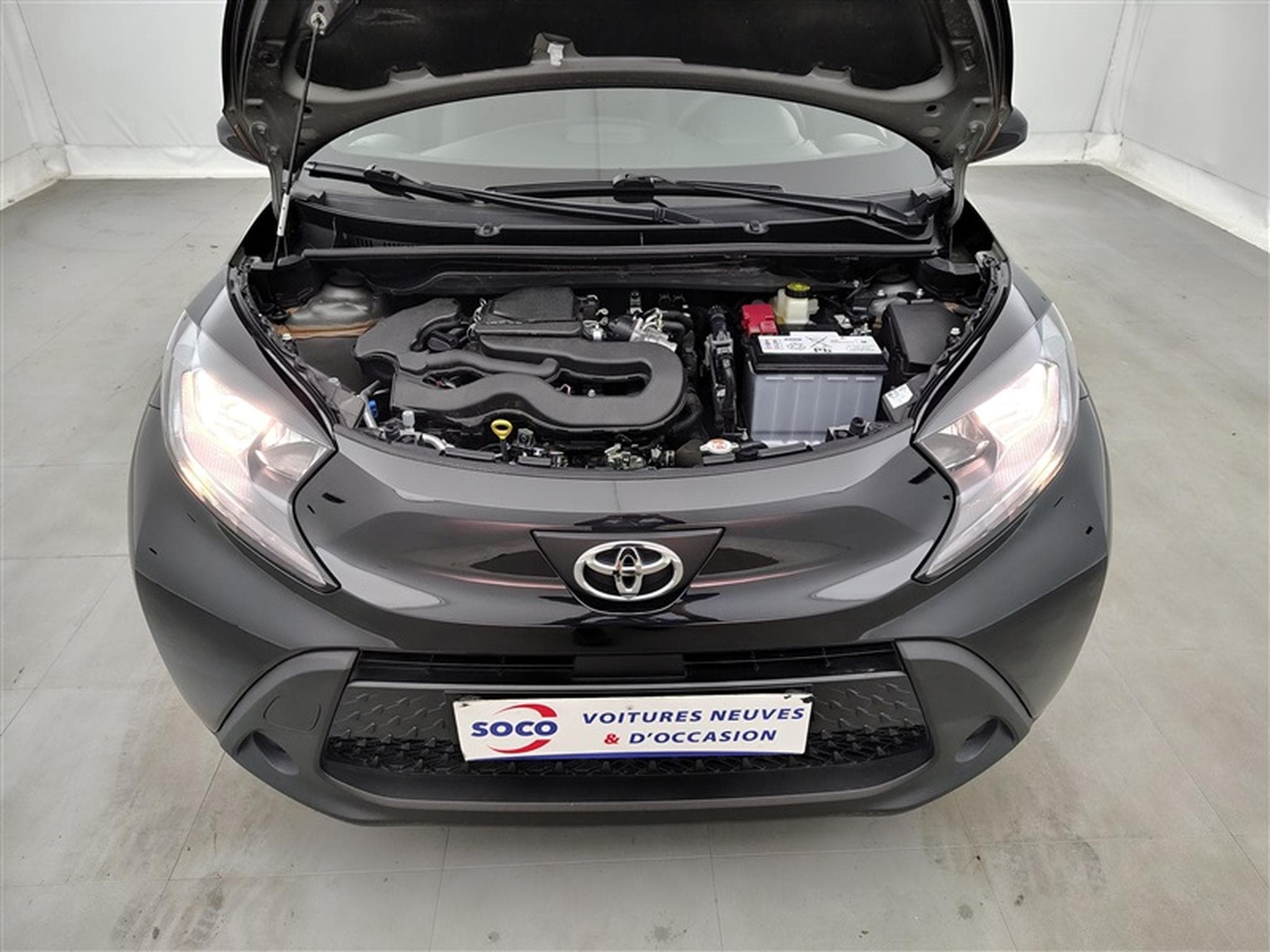 Toyota Aygo 1.0i VVT-i X play CVT *CARPLAY/CAMERA* (2024) - Photo 18
