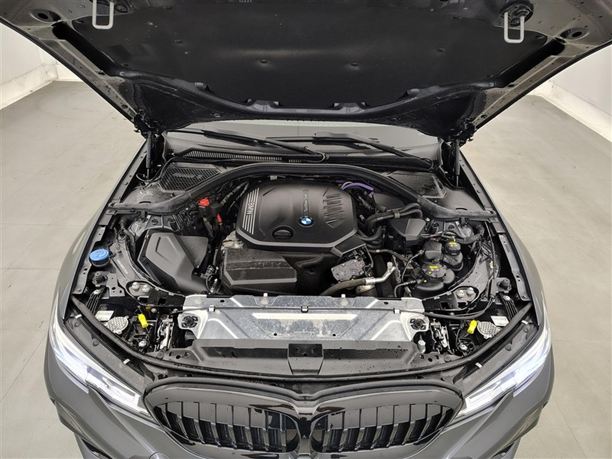 BMW 320 320 dA Pack M CUIR / NAVI / TO PANO / CARPLAY (2021) - Photo 23