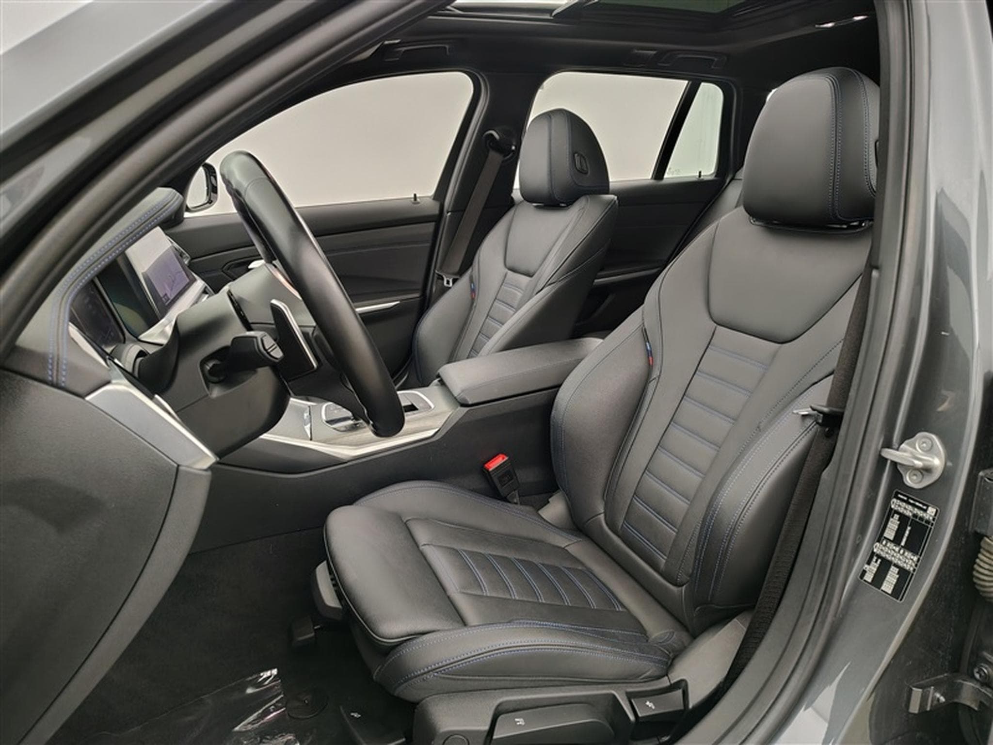 BMW 320 320 dA Pack M CUIR / NAVI / TO PANO / CARPLAY (2021) - Photo 7