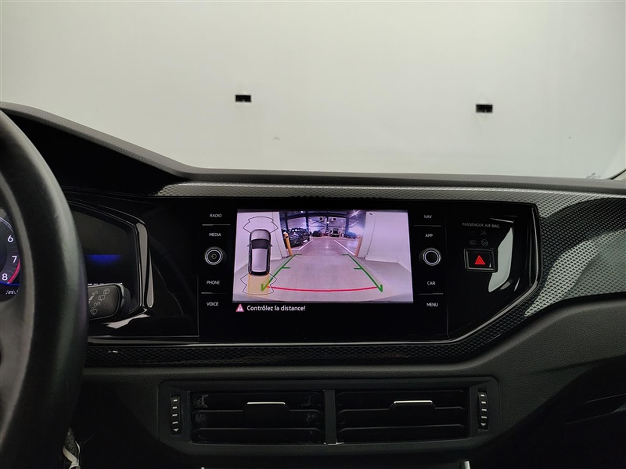 VW Polo 1.0 TSI 95Cv DSG CARPLAY / FULL LED / PDC AV-AR (2024) - Photo 18