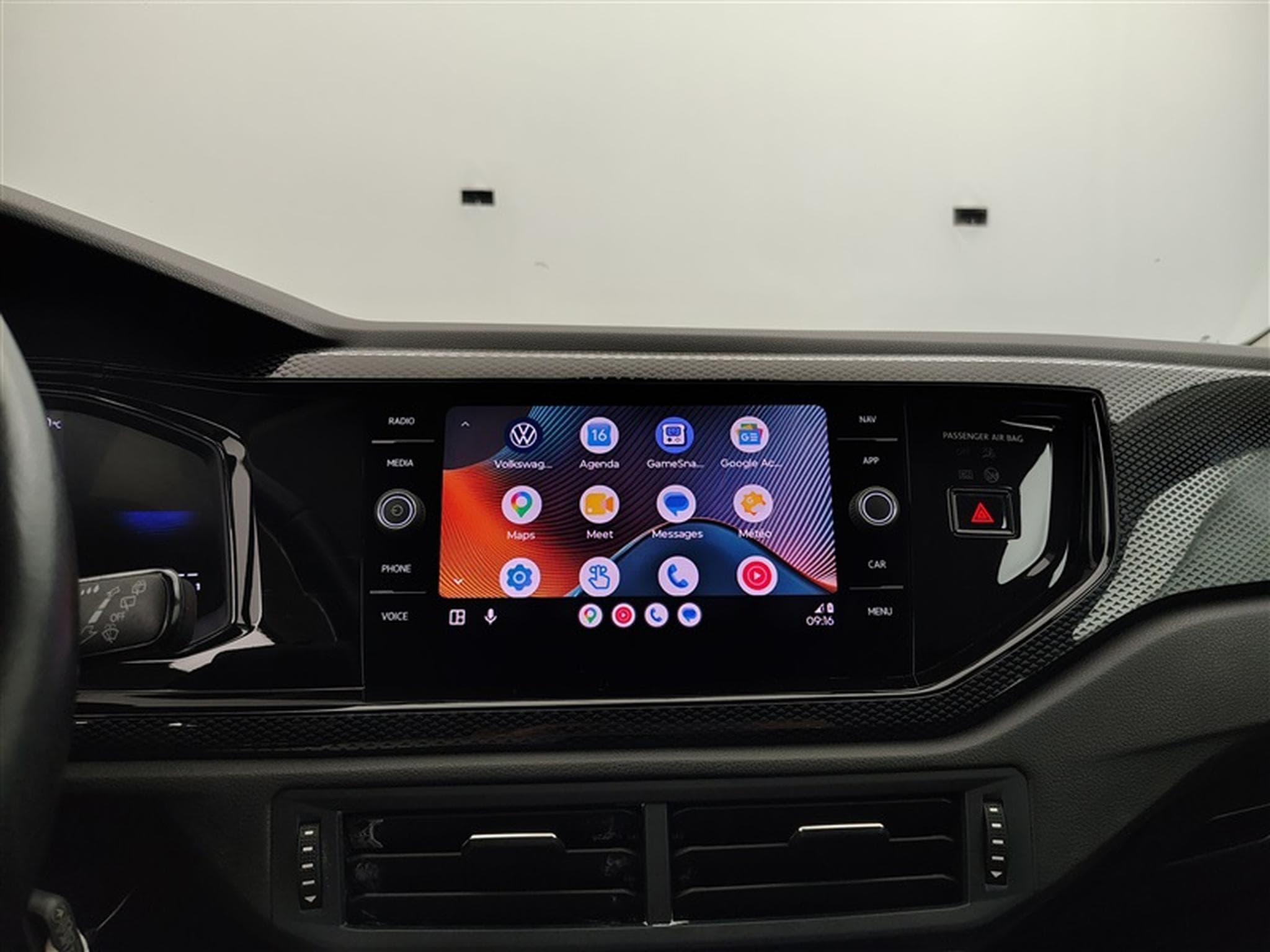 VW Polo 1.0 TSI 95Cv DSG CARPLAY / FULL LED / PDC AV-AR (2024) - Photo 20