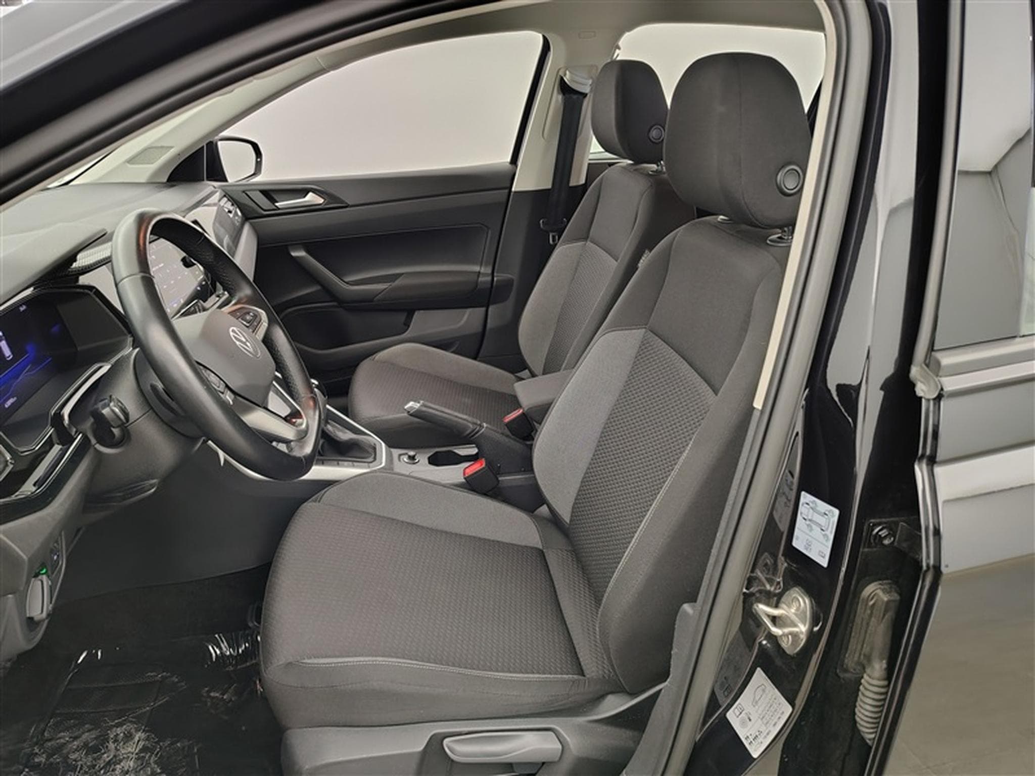 VW Polo 1.0 TSI 95Cv DSG CARPLAY / FULL LED / PDC AV-AR (2024) - Photo 7