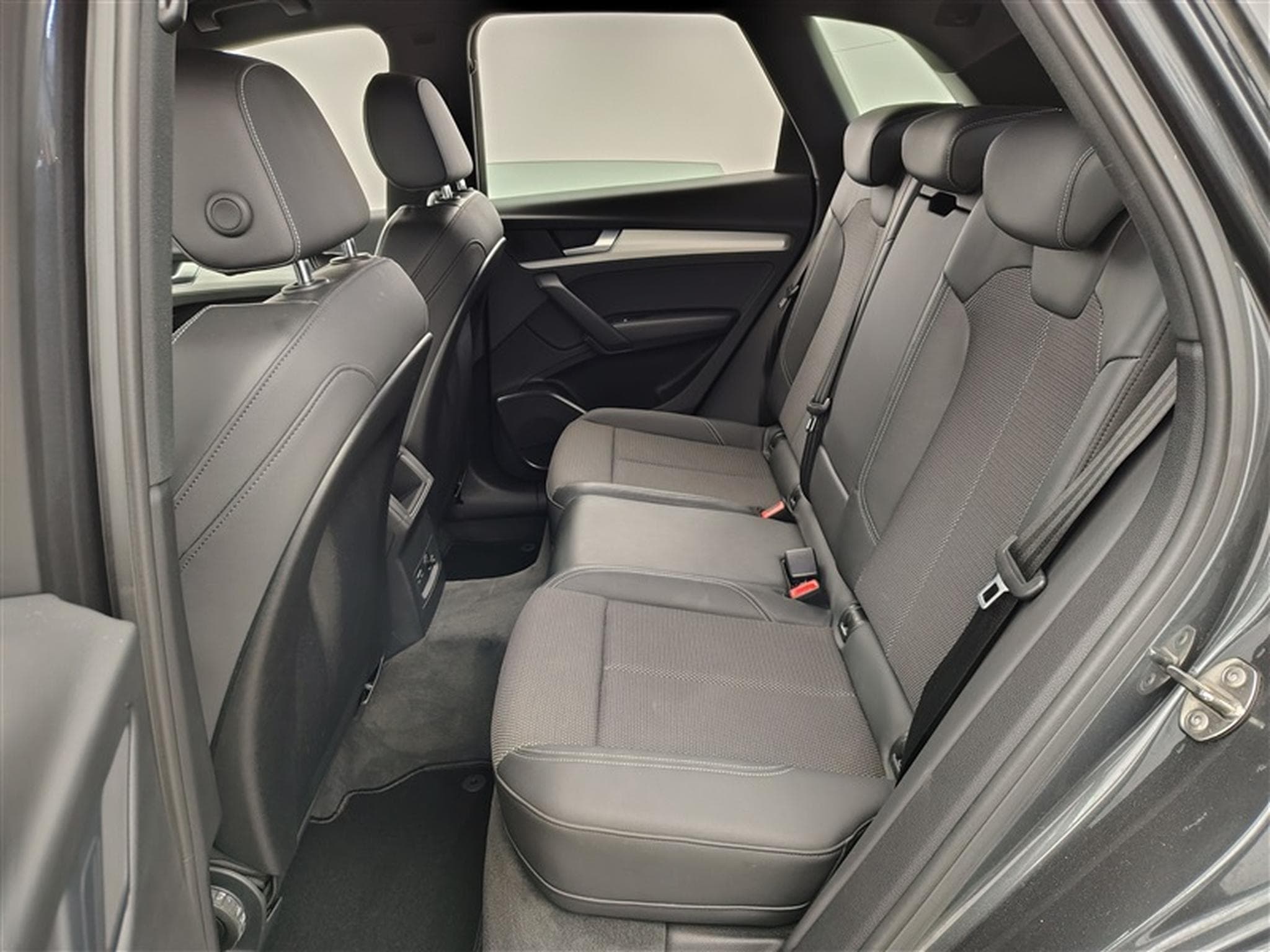 Audi Q5 35 TDi 163 CV S LINE S tronic (2021) - Photo 12