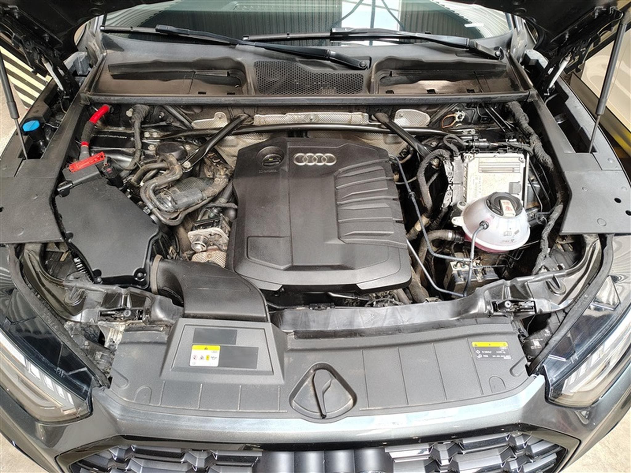 Audi Q5 35 TDi 163 CV S LINE S tronic (2021) - Photo 19