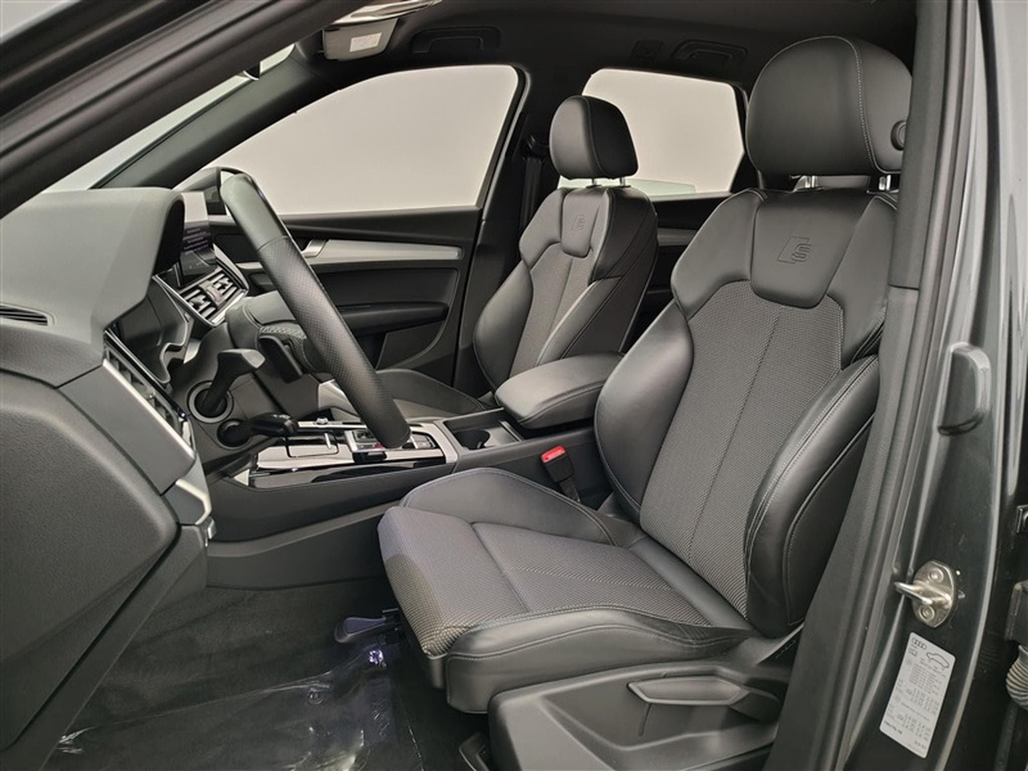 Audi Q5 35 TDi 163 CV S LINE S tronic (2021) - Photo 6