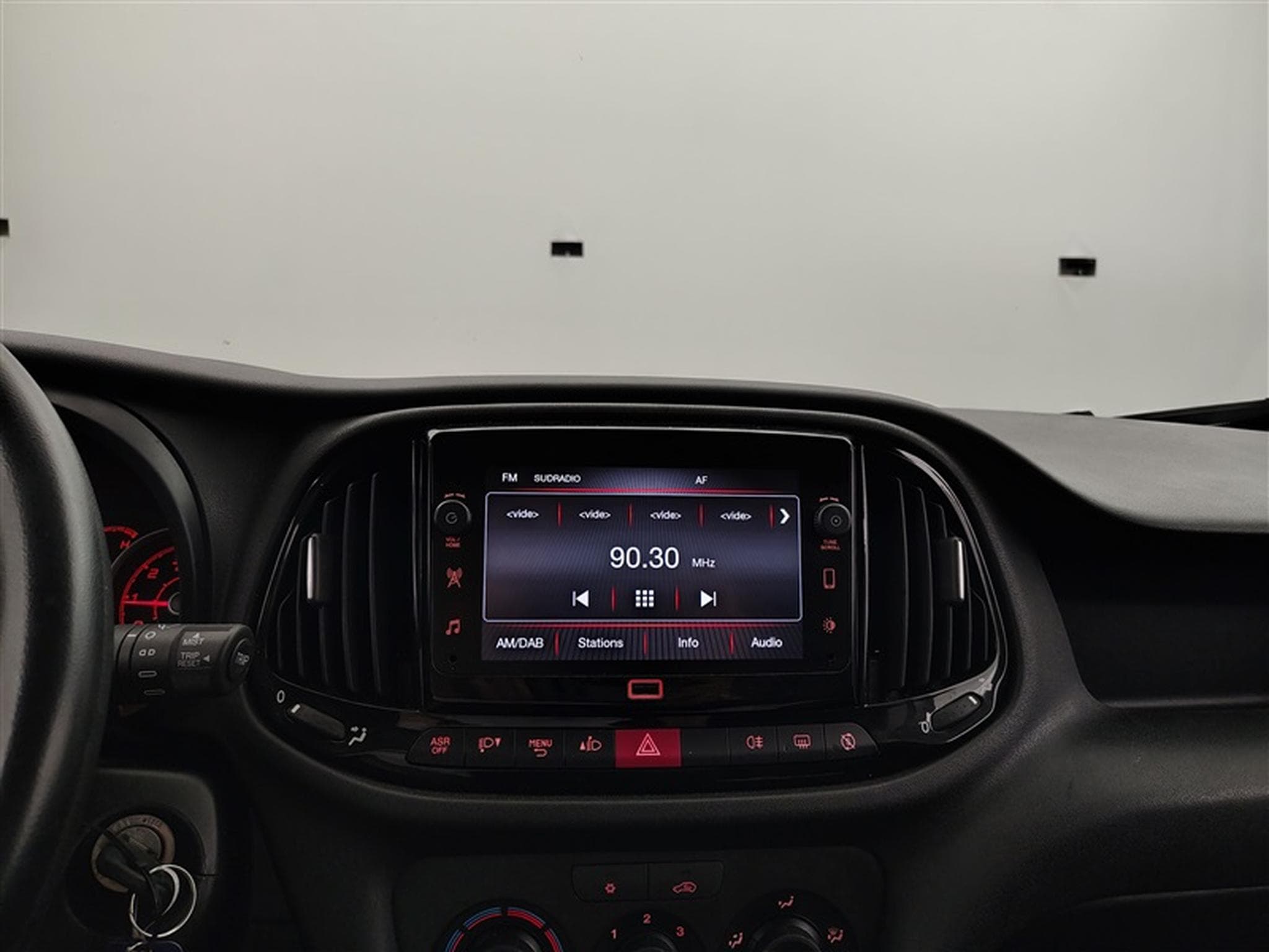 Fiat Doblo 1.6 MJET Cargo CLIM / CARPLAY N°83 (2023) - Photo 11