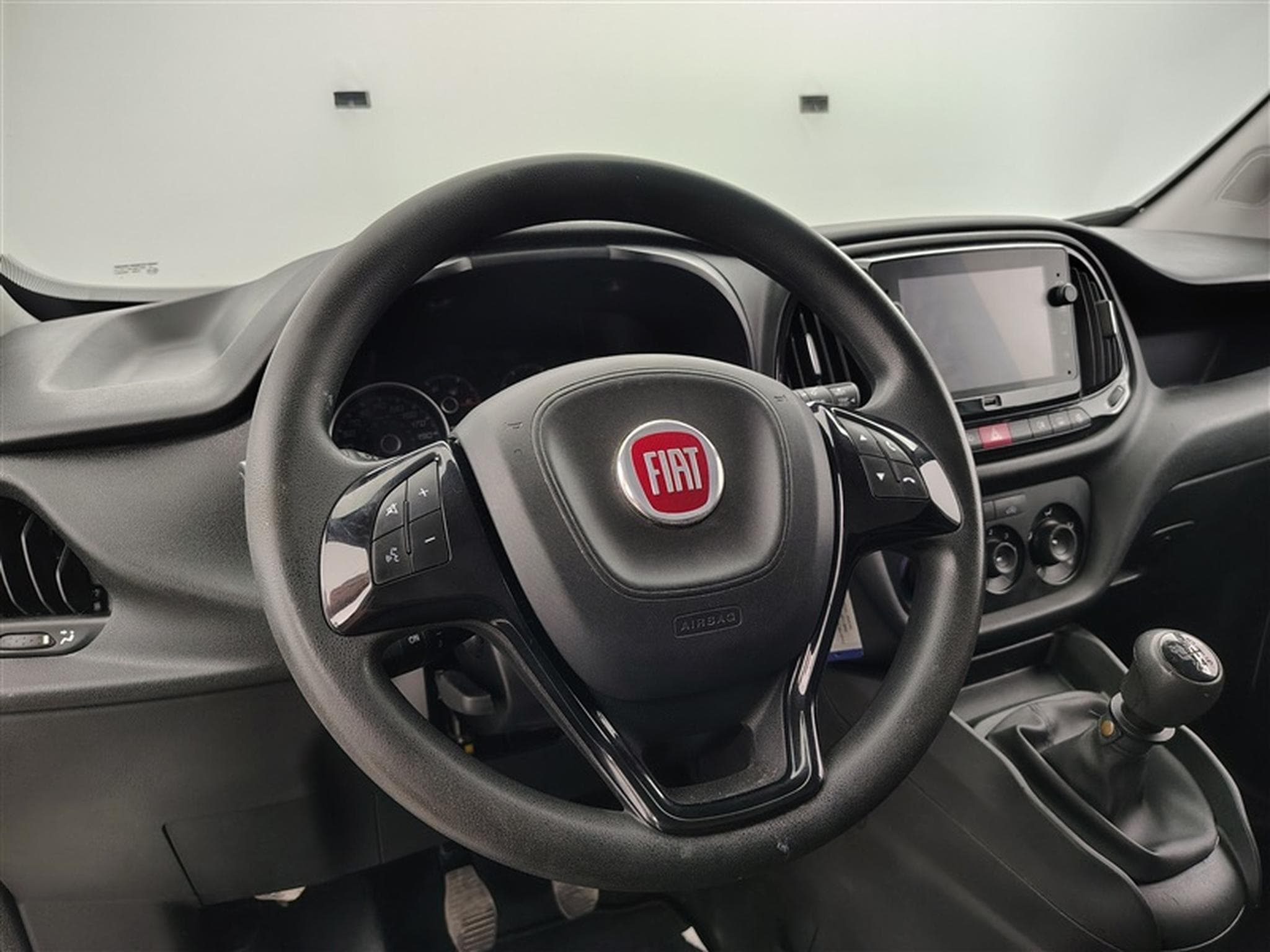 Fiat Doblo 1.6 MJET Cargo CLIM / CARPLAY N°83 (2023) - Photo 9
