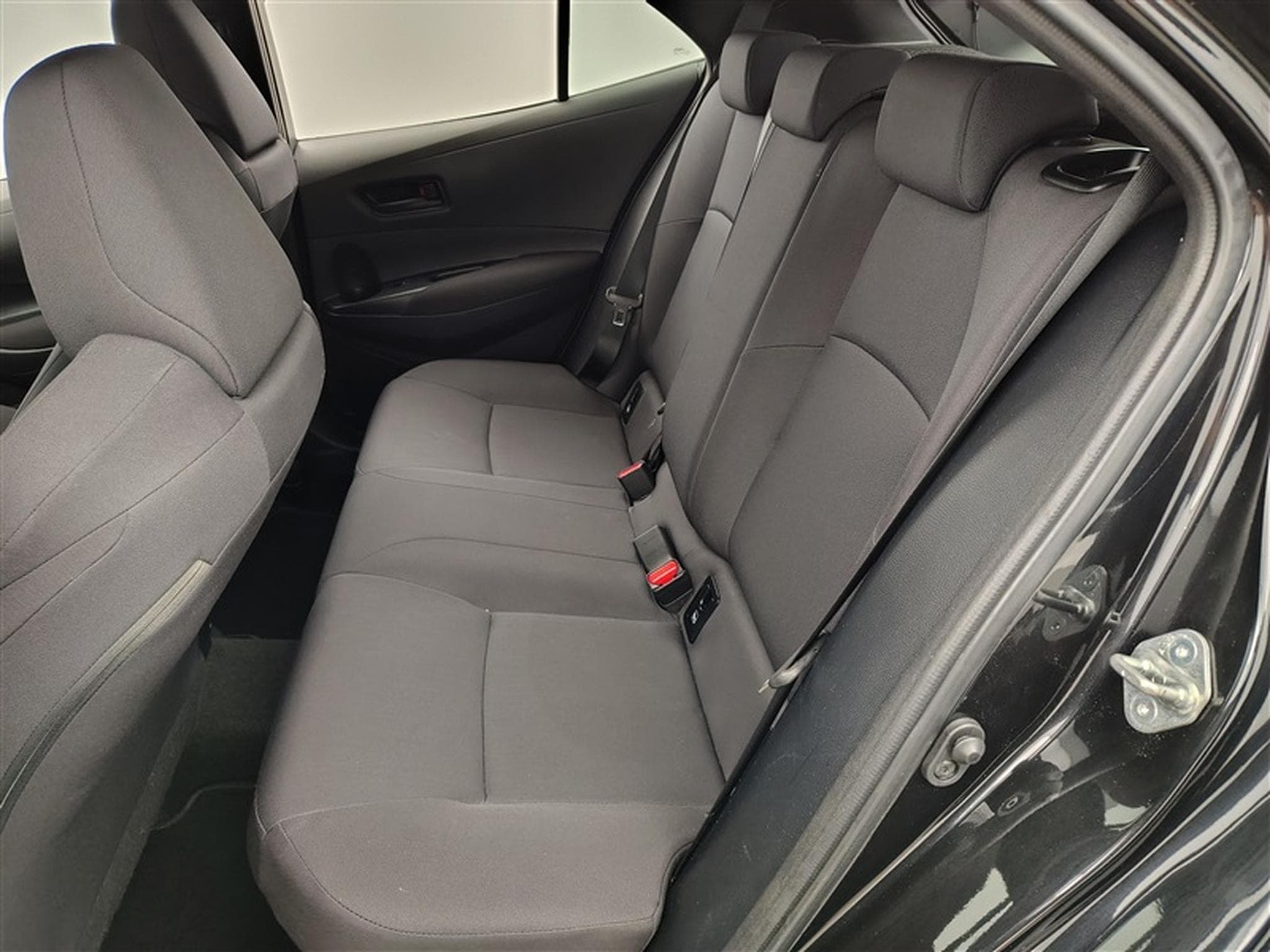 Toyota Corolla (2022) - Photo 13