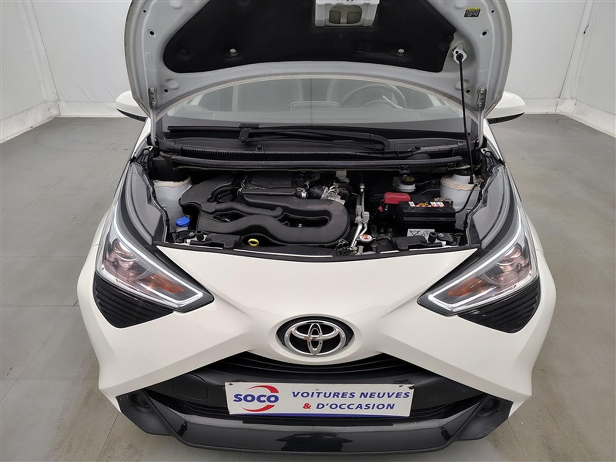Toyota Aygo 1.0i VVT-i X-Play AUTO (2020) - Photo 18