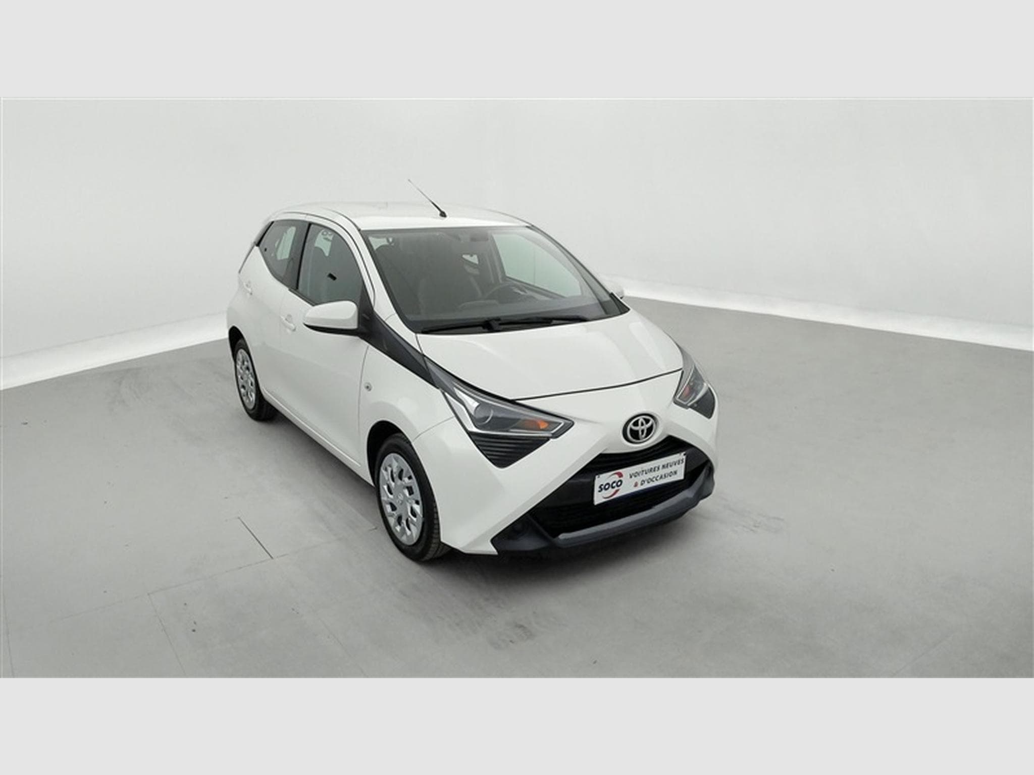 Toyota Aygo 1.0i VVT-i X-Play AUTO (2020) - Photo 21
