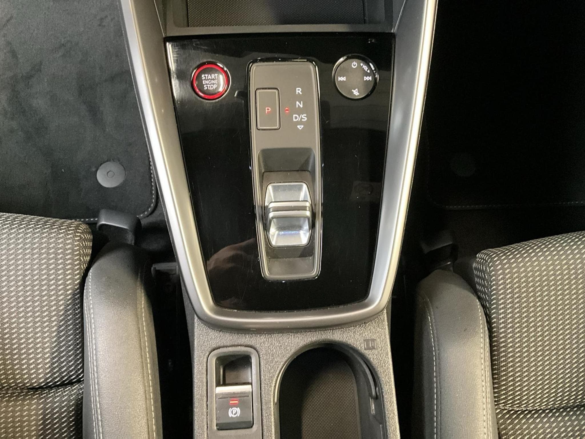 Audi S3 SB+TFSI+Quattro+S-Tronic+LM18 (2023) - Photo 14