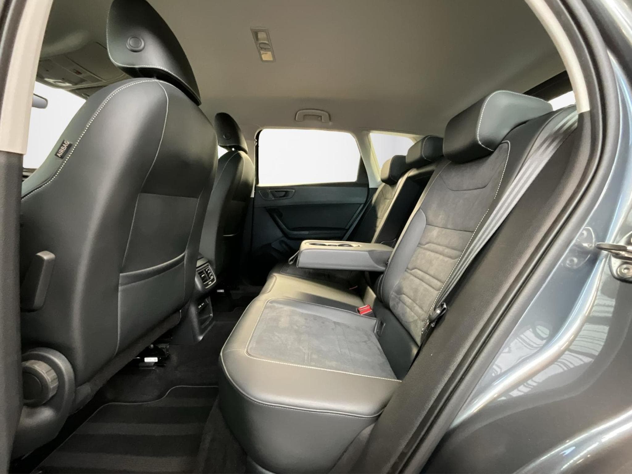 Seat Ateca Style+DSG+P.Black-Ext.+RearView+Dinamica+FullLink+AHK (2022) - Photo 15