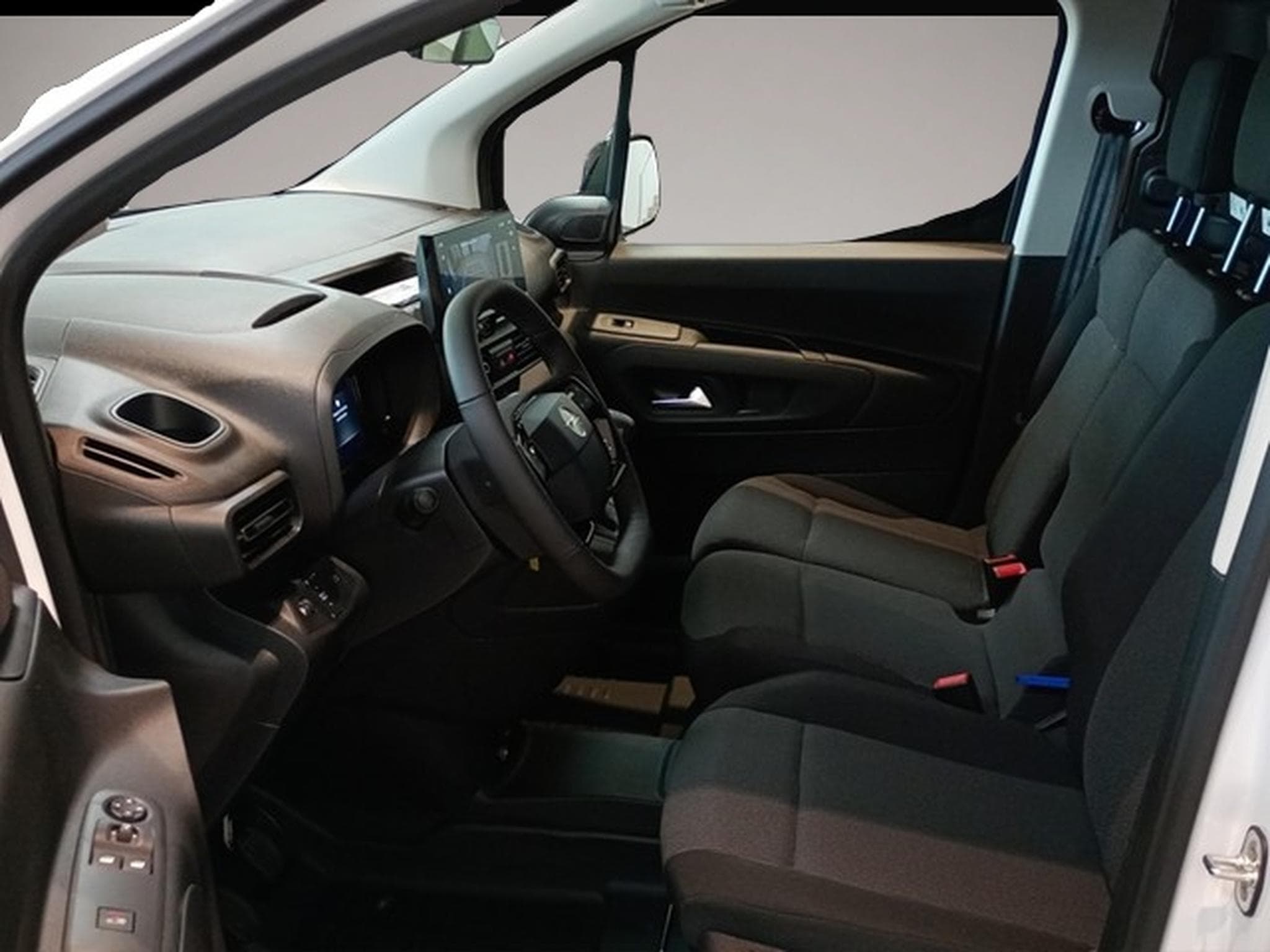 Opel Monterey (2026) - Photo 7