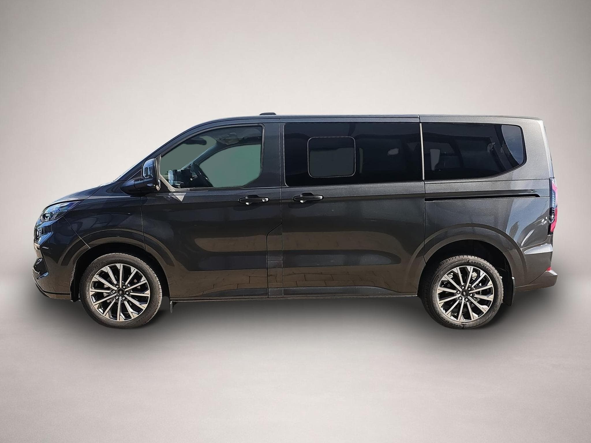 Ford Tourneo (2026) - Photo 4