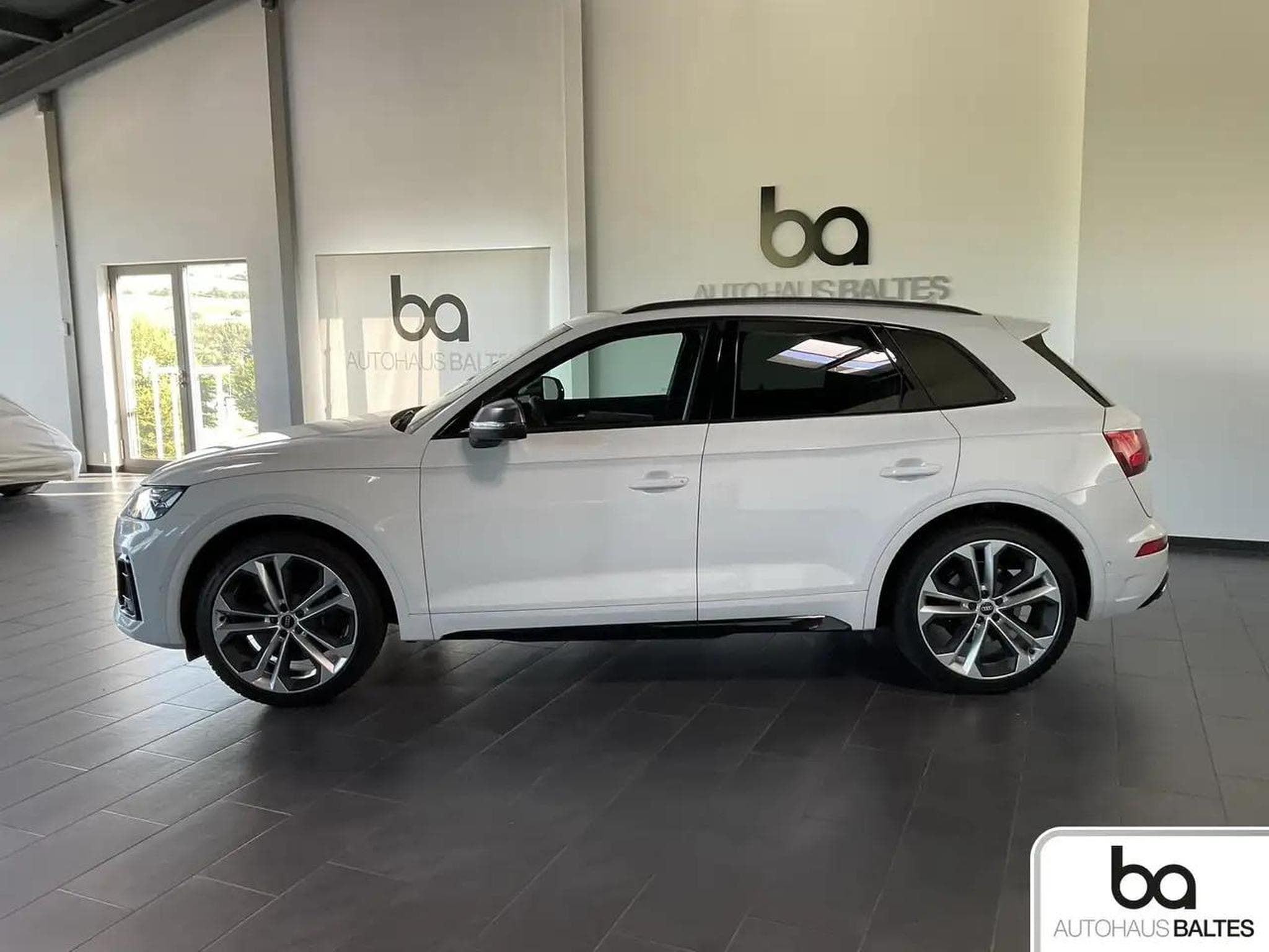 Audi SQ5 (2023) - Photo 3