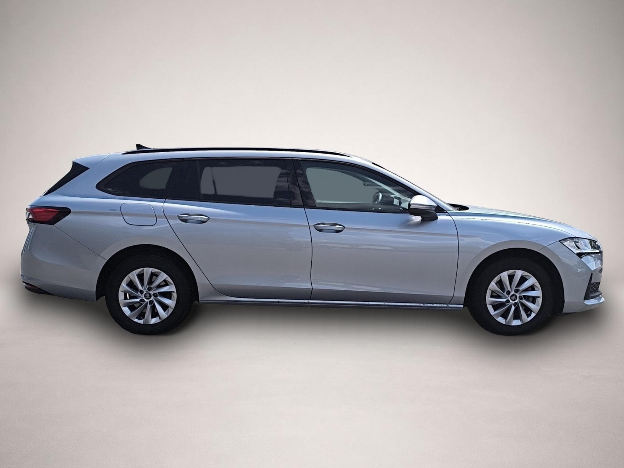 Skoda Superb (2025) - Photo 8