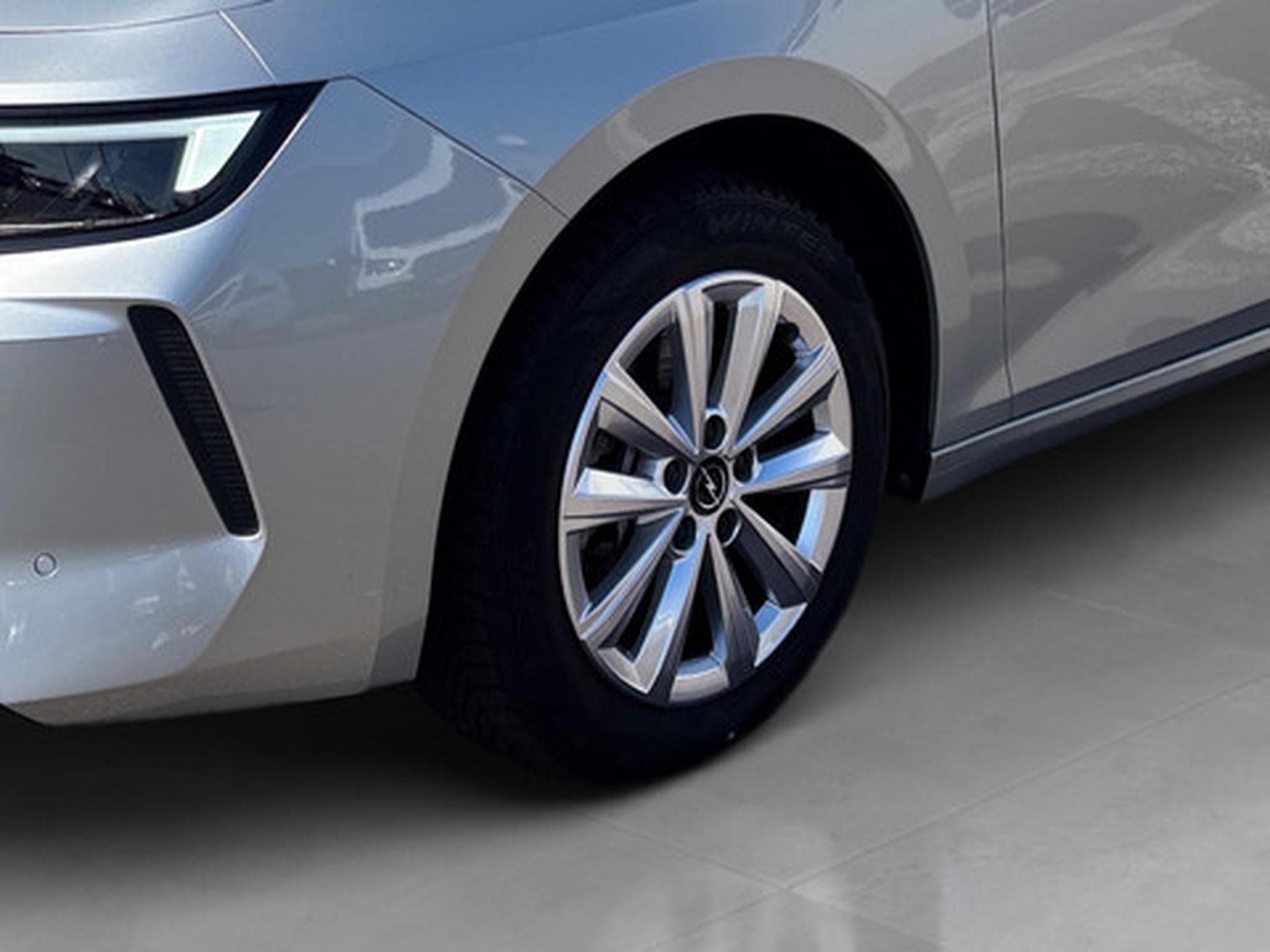 Opel Astra 1.2 L L Edition (2024) - Photo 20