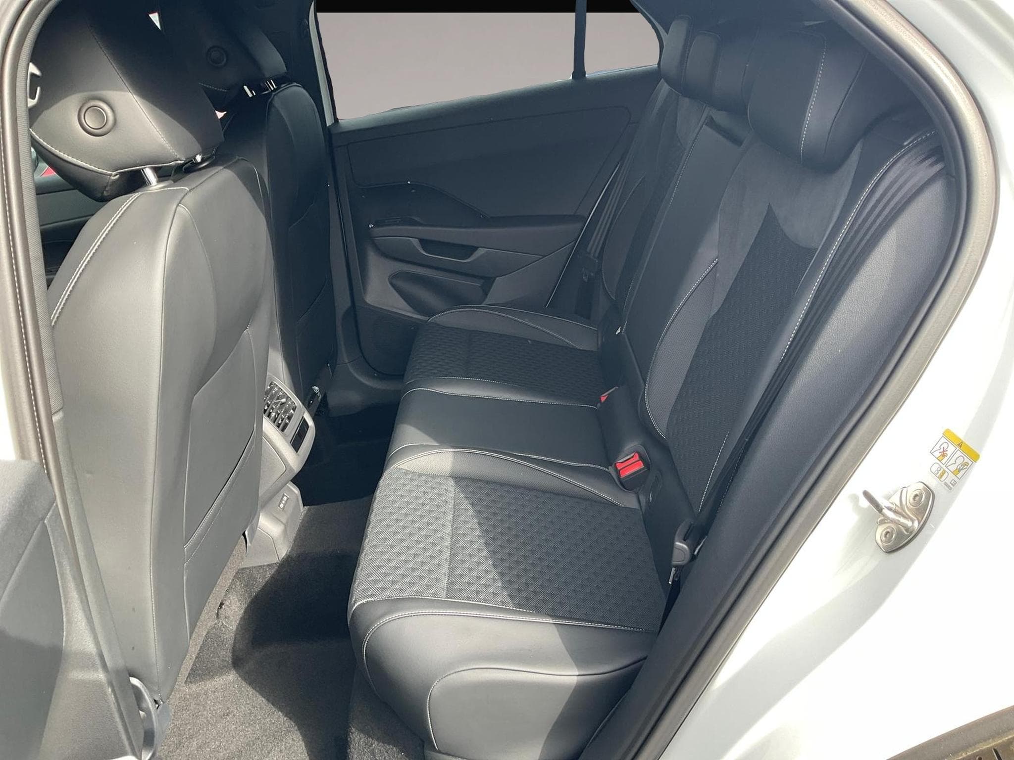VW T-Roc (2026) - Photo 3