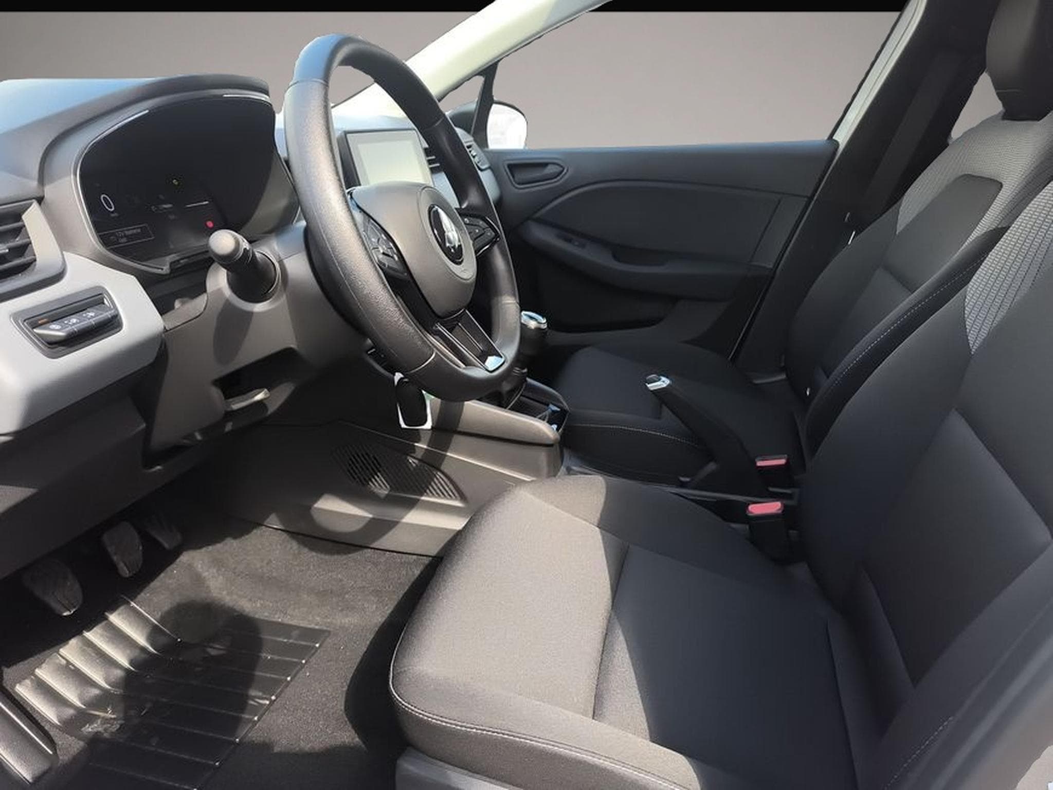 Mitsubishi Colt (2025) - Photo 4