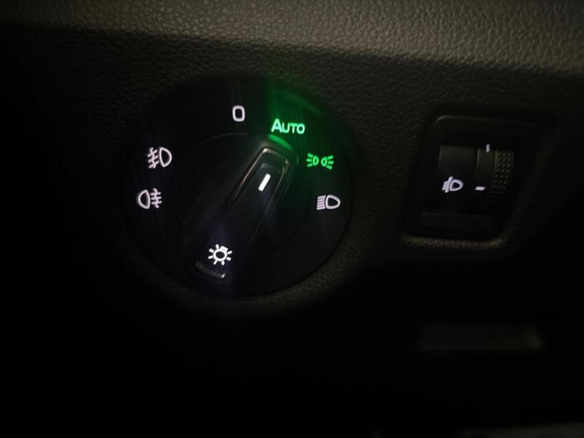 Skoda Scala -36% 1.0 TSI Evo2 116ch Selection DSG7 (2025) - Photo 22