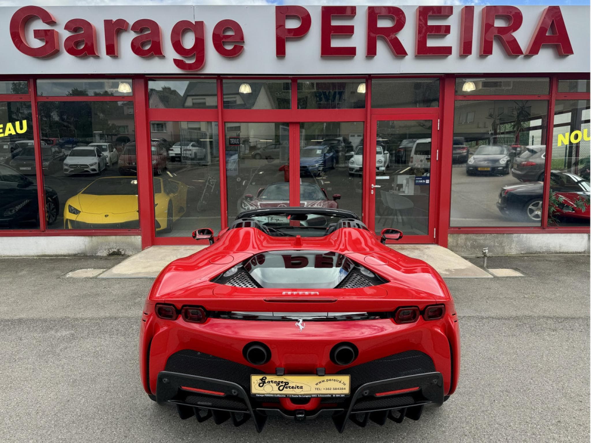 Ferrari SF90 REPRISES POSSIBLE ... INZAHLUNGEN MÖGLICH Full options Great (2023) - Photo 5