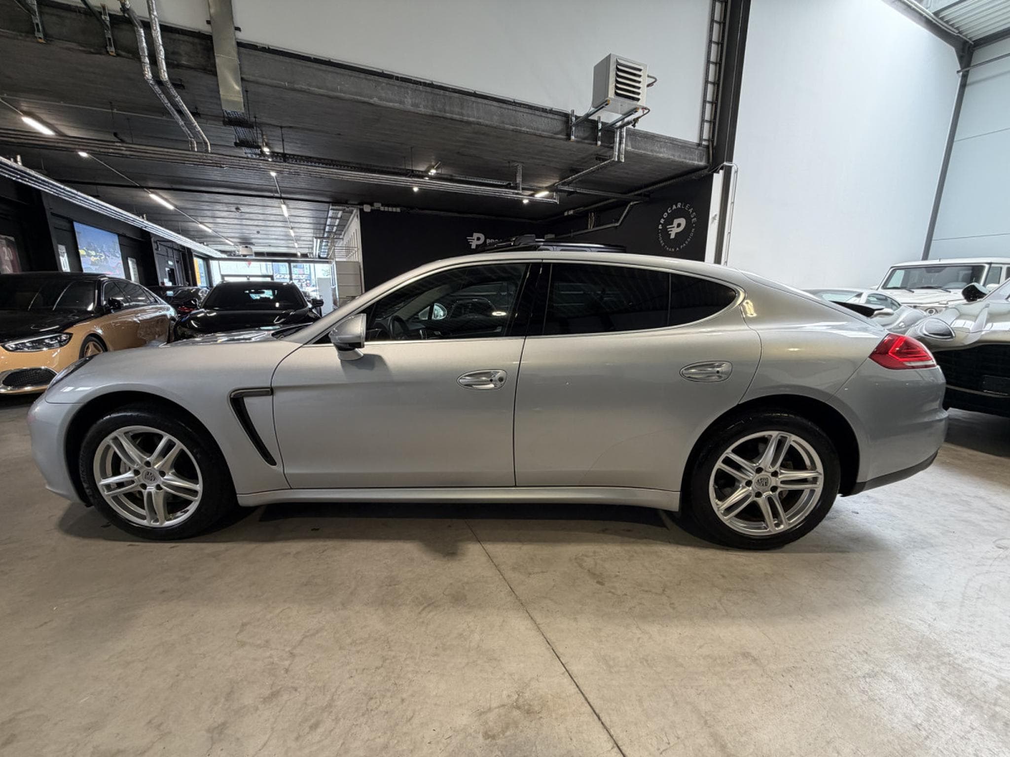 Porsche Panamera Panamera S /Bose/(PDLS)/Bi-Xenon/19/360°/(PASM)Leder (2014) - Photo 18
