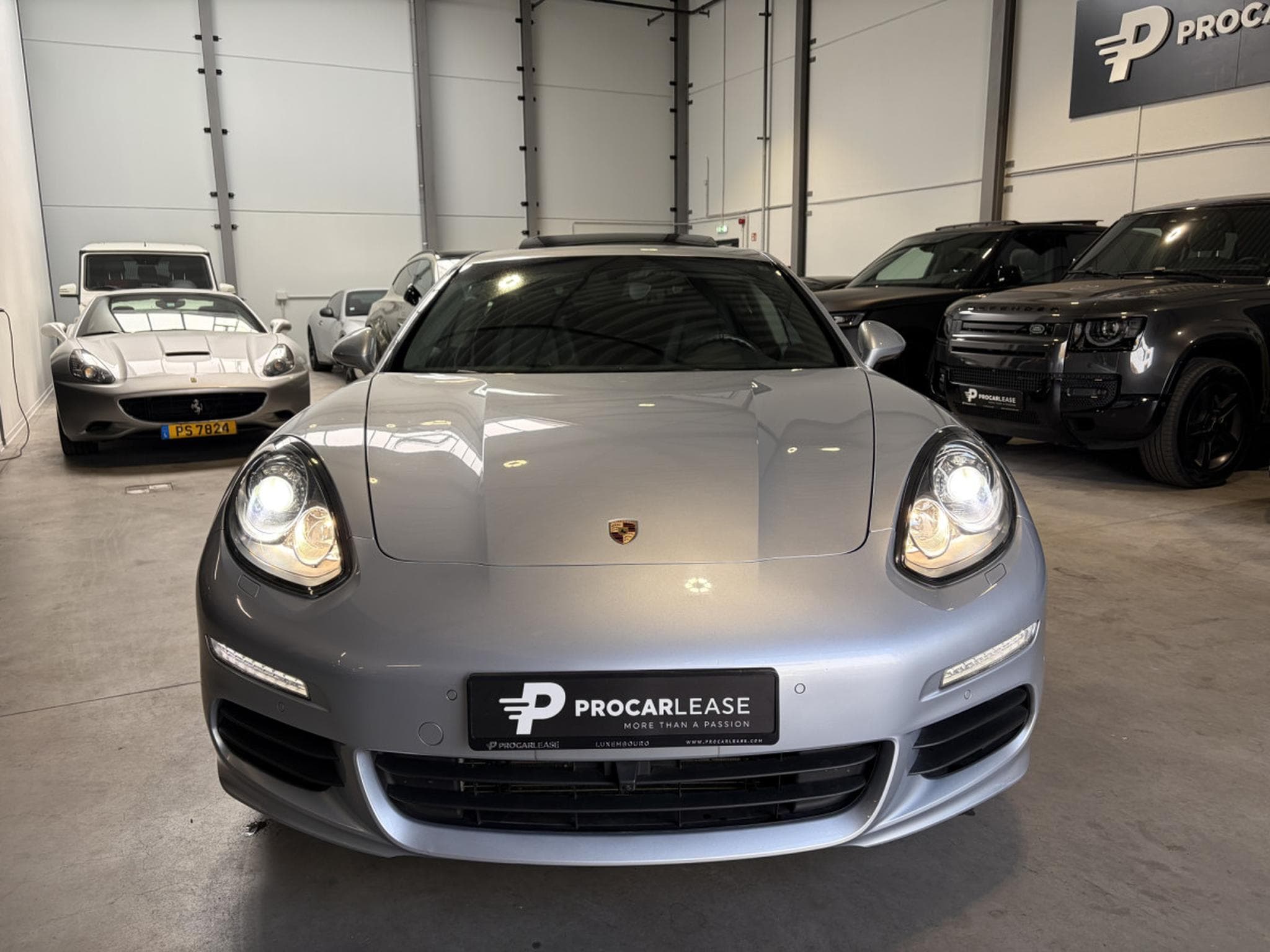 Porsche Panamera Panamera S /Bose/(PDLS)/Bi-Xenon/19/360°/(PASM)Leder (2014) - Photo 2