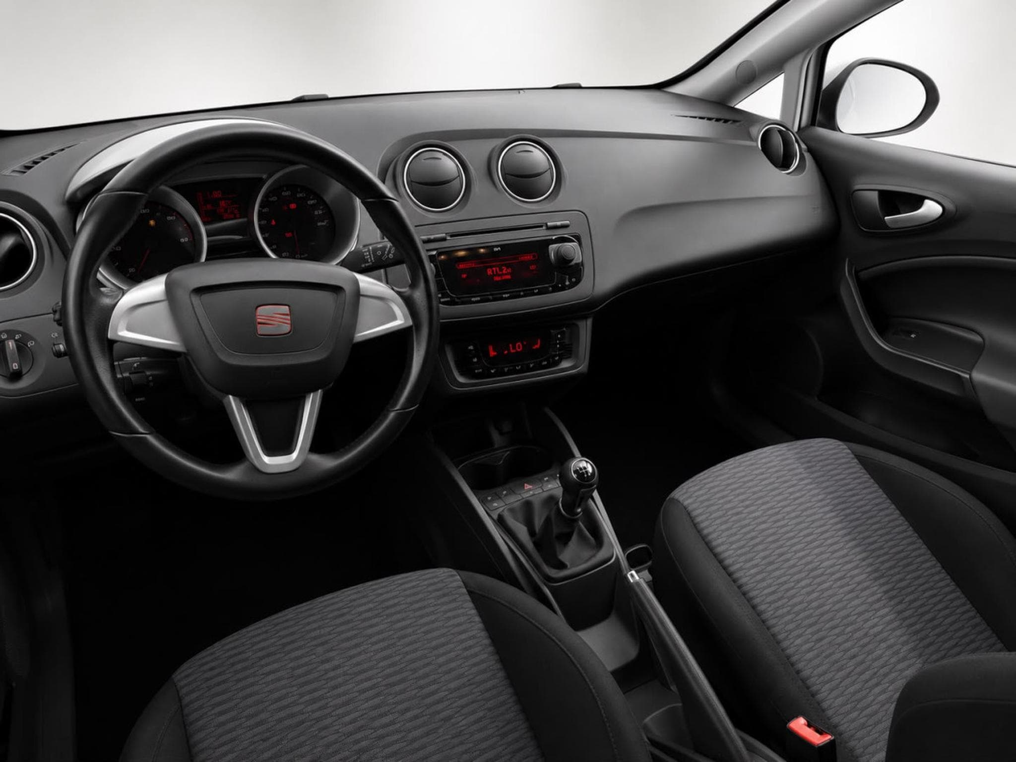 Seat Ibiza 1.6 Tdi 105 Style (2011) - Photo 5