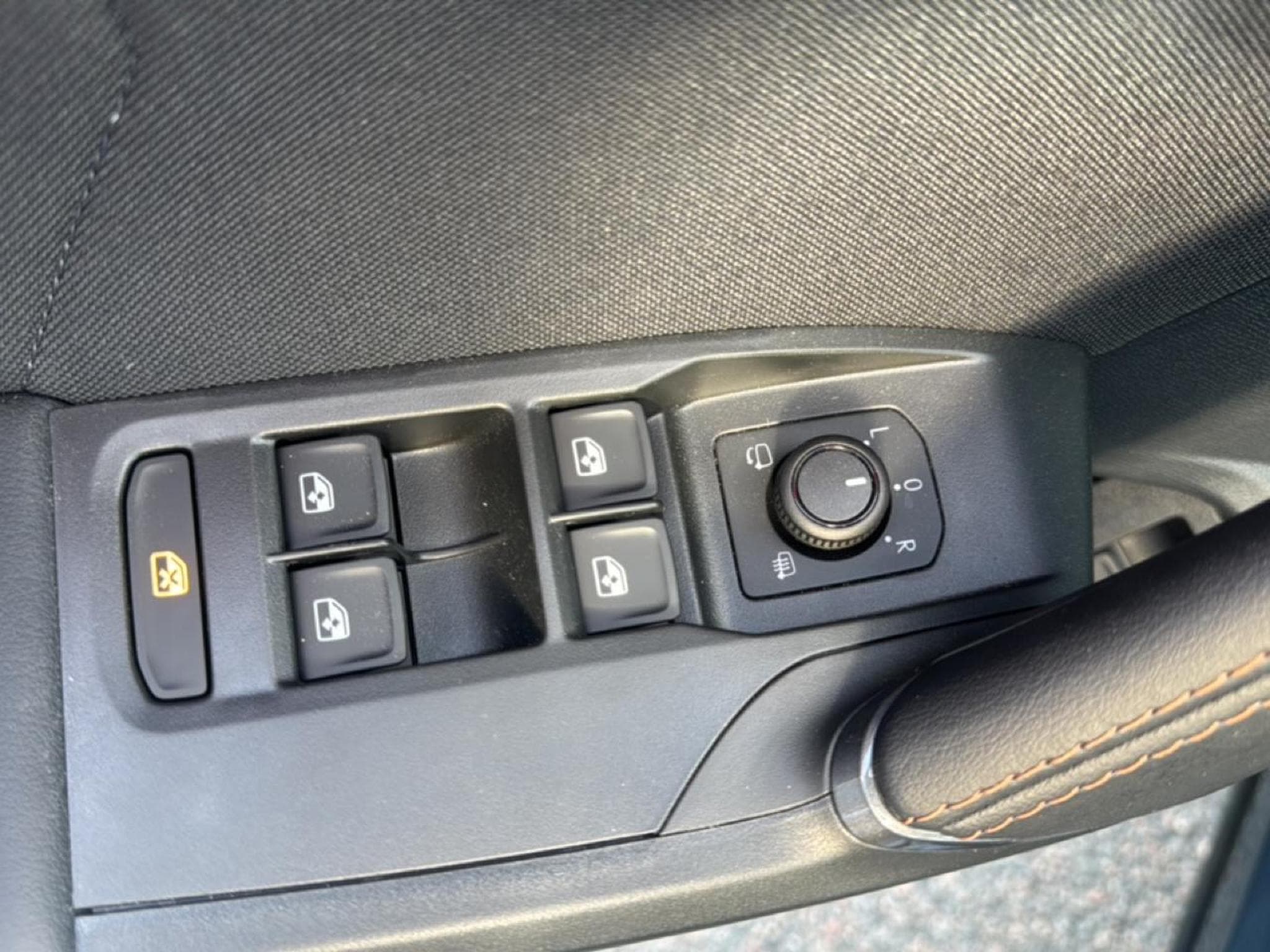 Cupra FORMENTOR 1.5 ETSI HYBRID 150 V DSG7 (2026) - Photo 18