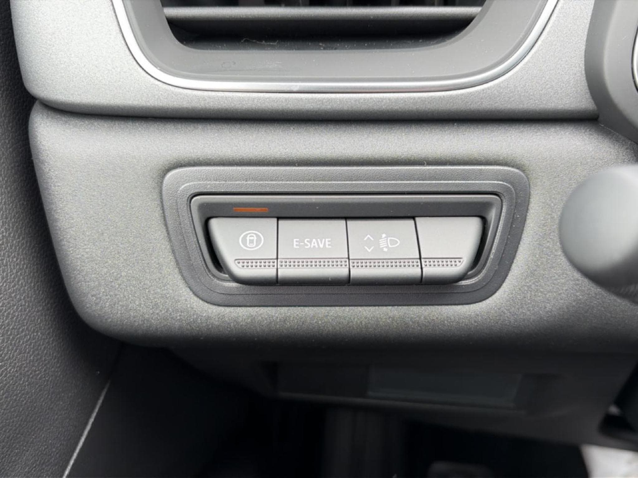 Renault Captur 1.8 E-TECH FULL HYBRID 160 TECHNO (2026) - Photo 13