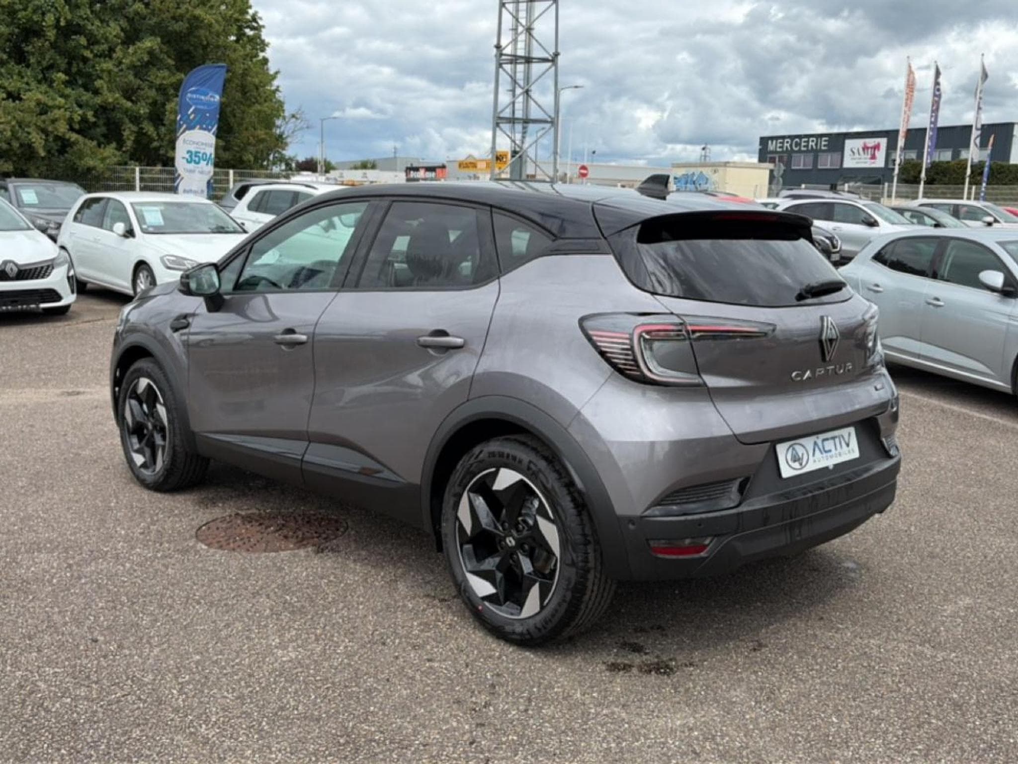 Renault Captur 1.8 E-TECH FULL HYBRID 160 TECHNO (2026) - Photo 7